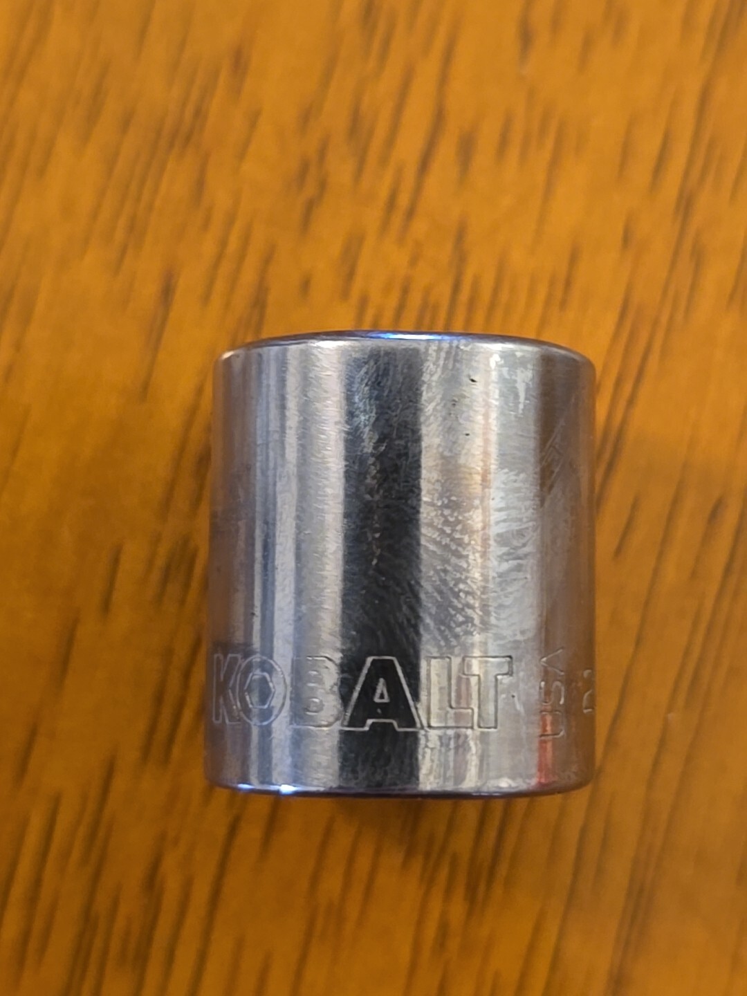 Kobalt 17 MM 12 Point 3/8" Drive Shallow Polished Chrome Socket 22117.      R5