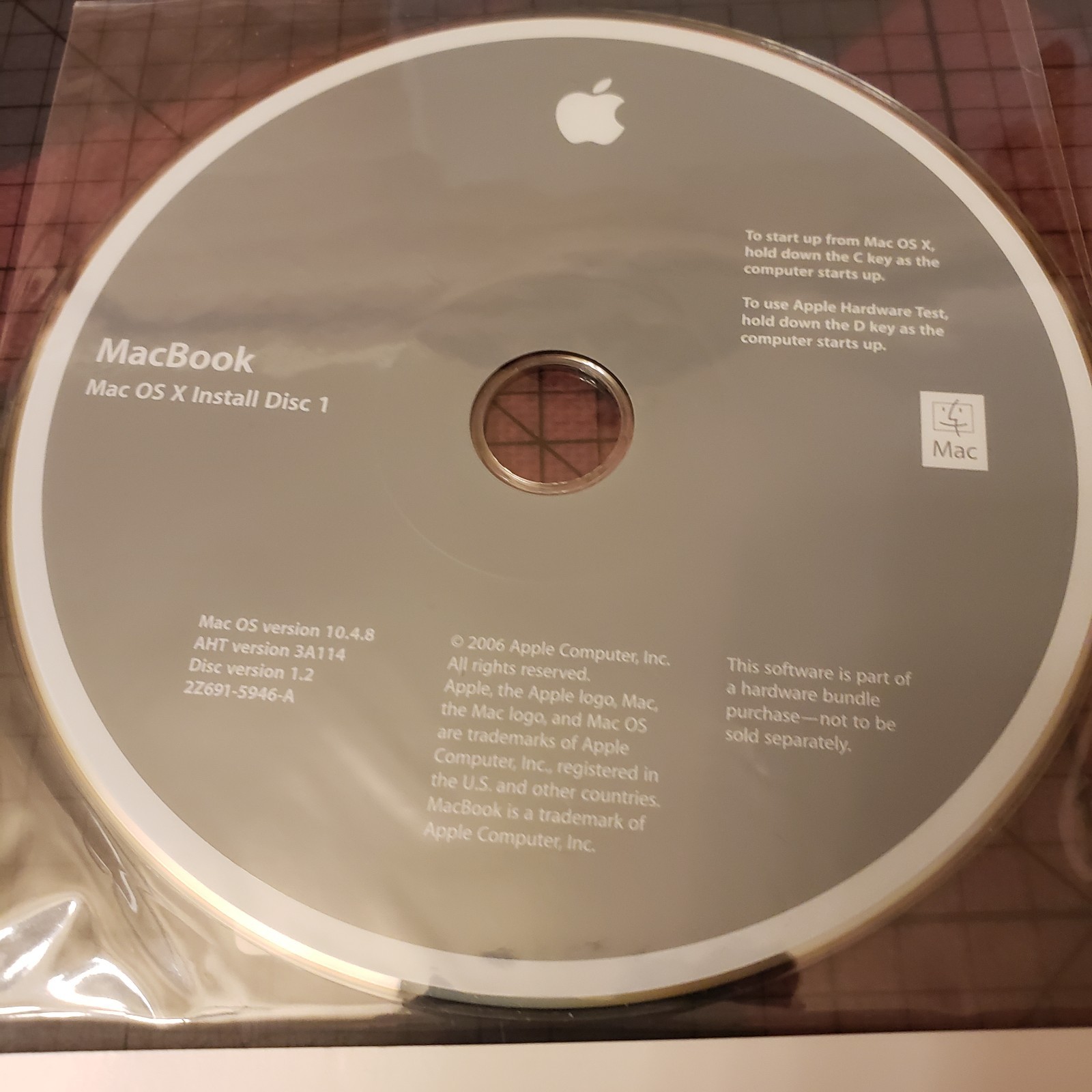 Mac OS X & Application Install Disc 1 & 2 OS 10.4.8 MacBook 2006 & iWork '06