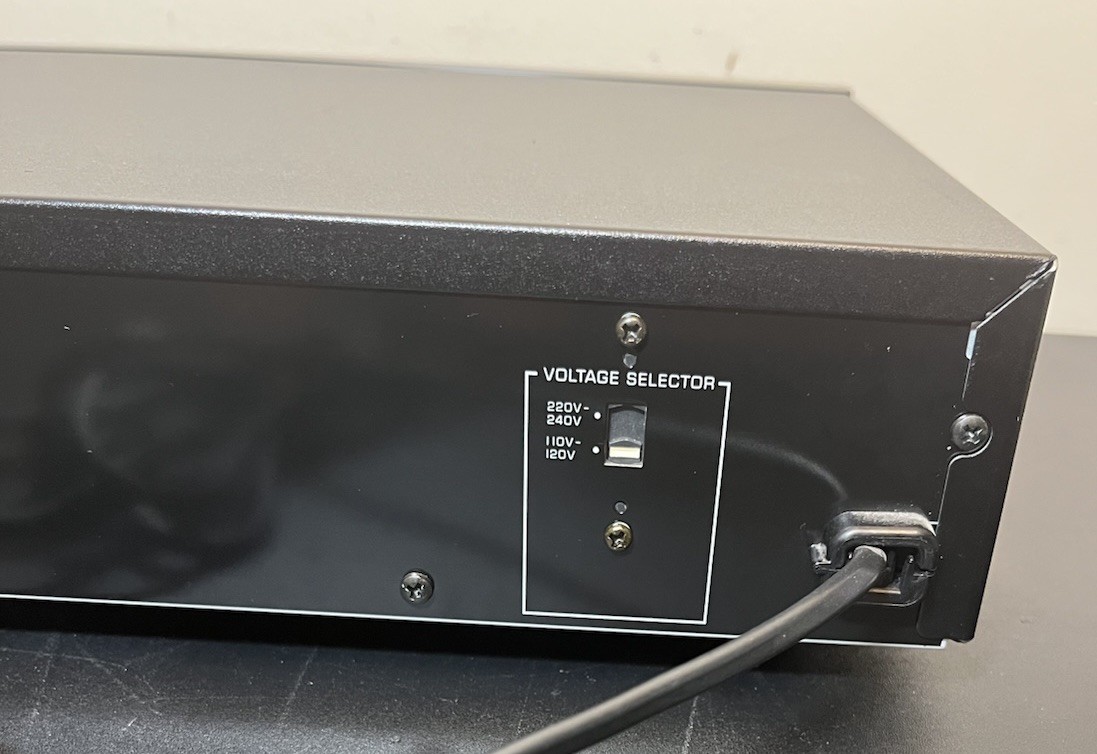 Yamaha KP-300 Digital Karaoke Processor – Tested & Working