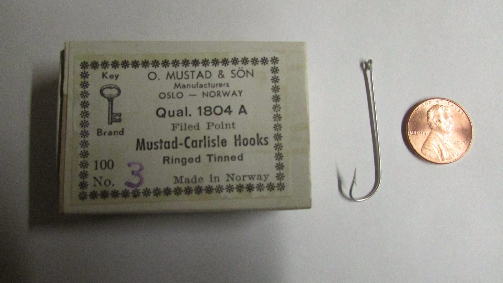 O. Mustad & Son Mustad-Carlisle Fishing Hooks - 100 Hooks - No. 3 - New  (G 70)