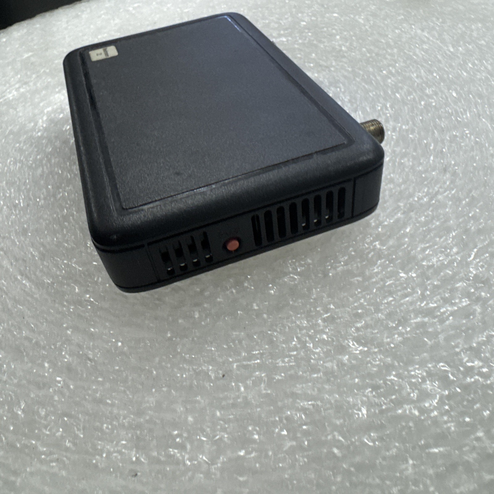 Direct TV Wireless Genie Mini Model C61-700