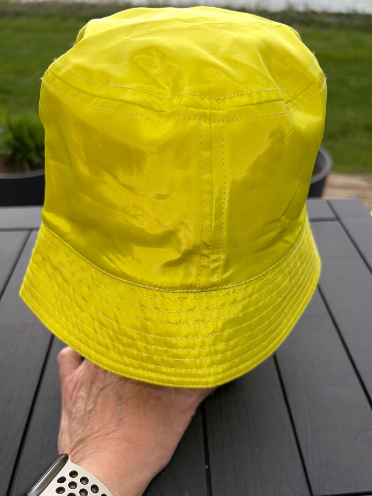 Steve Madden Fluorescent Yellow Women’s Bucket Hat Cap EUC