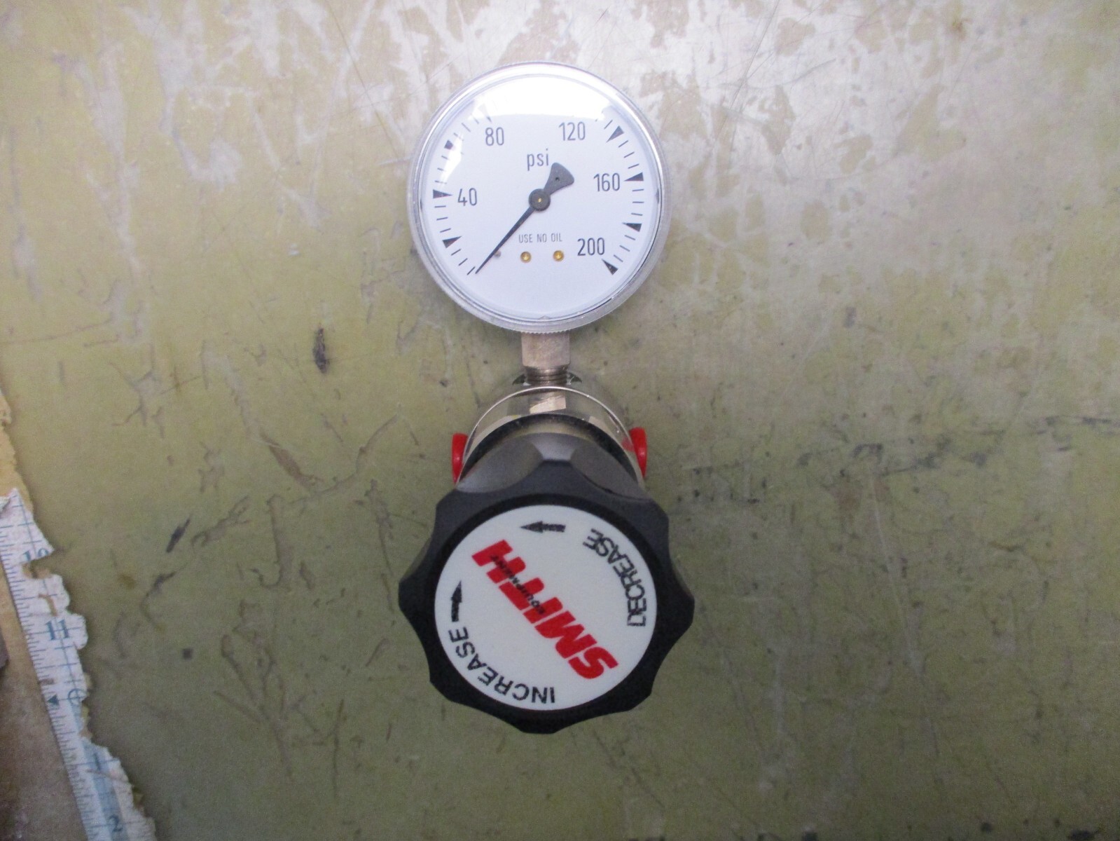 Smith 202-0000 100 PSI Analytical Line Regulator [0X]
