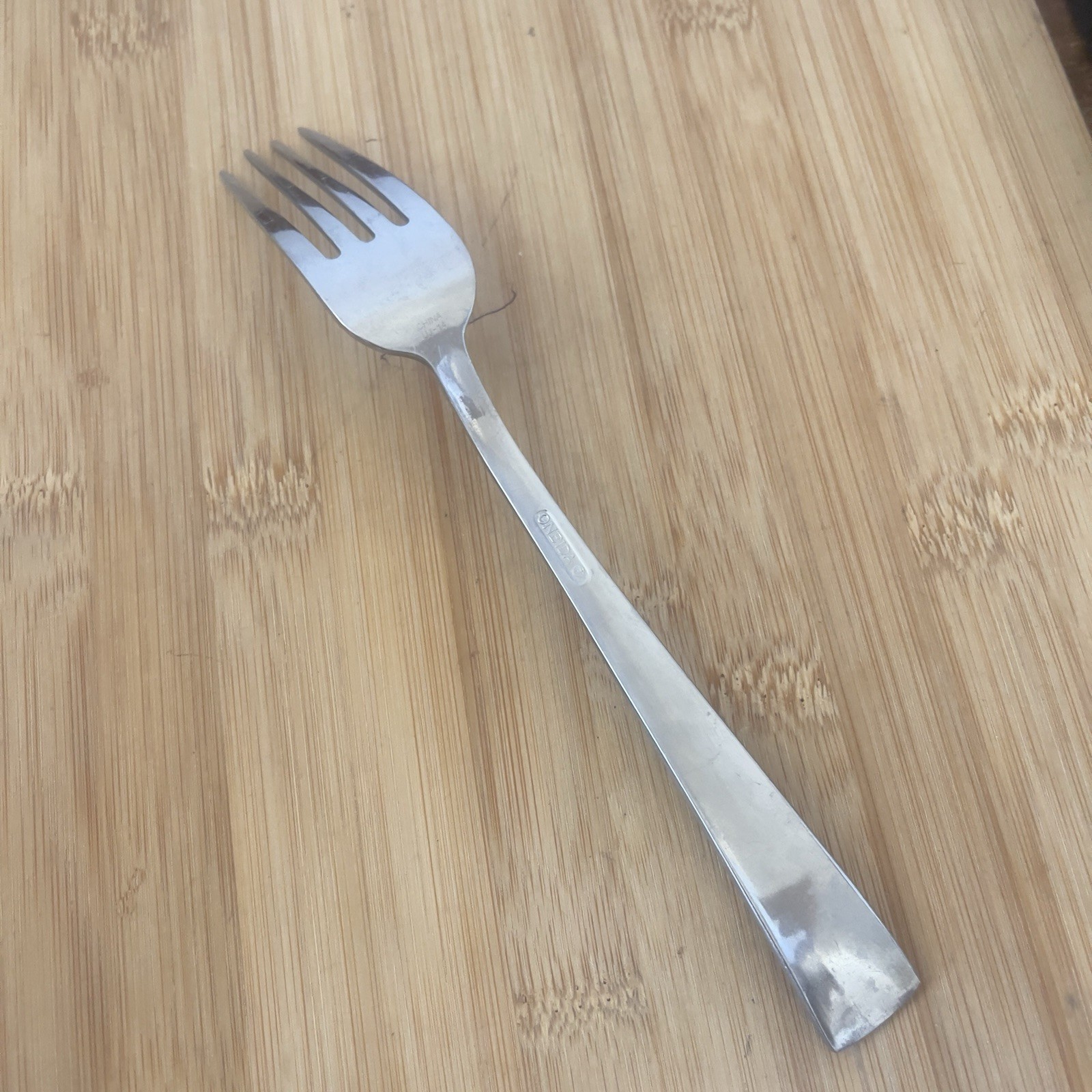 Oneida Stainless ZINC End Tips Up DINNER FORK 8"