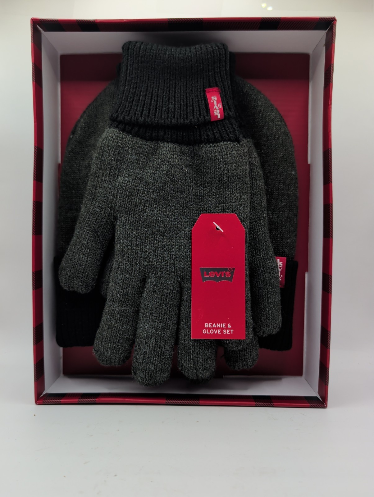 Levis Knit Winter Beanie And Glove Box Set One Size
