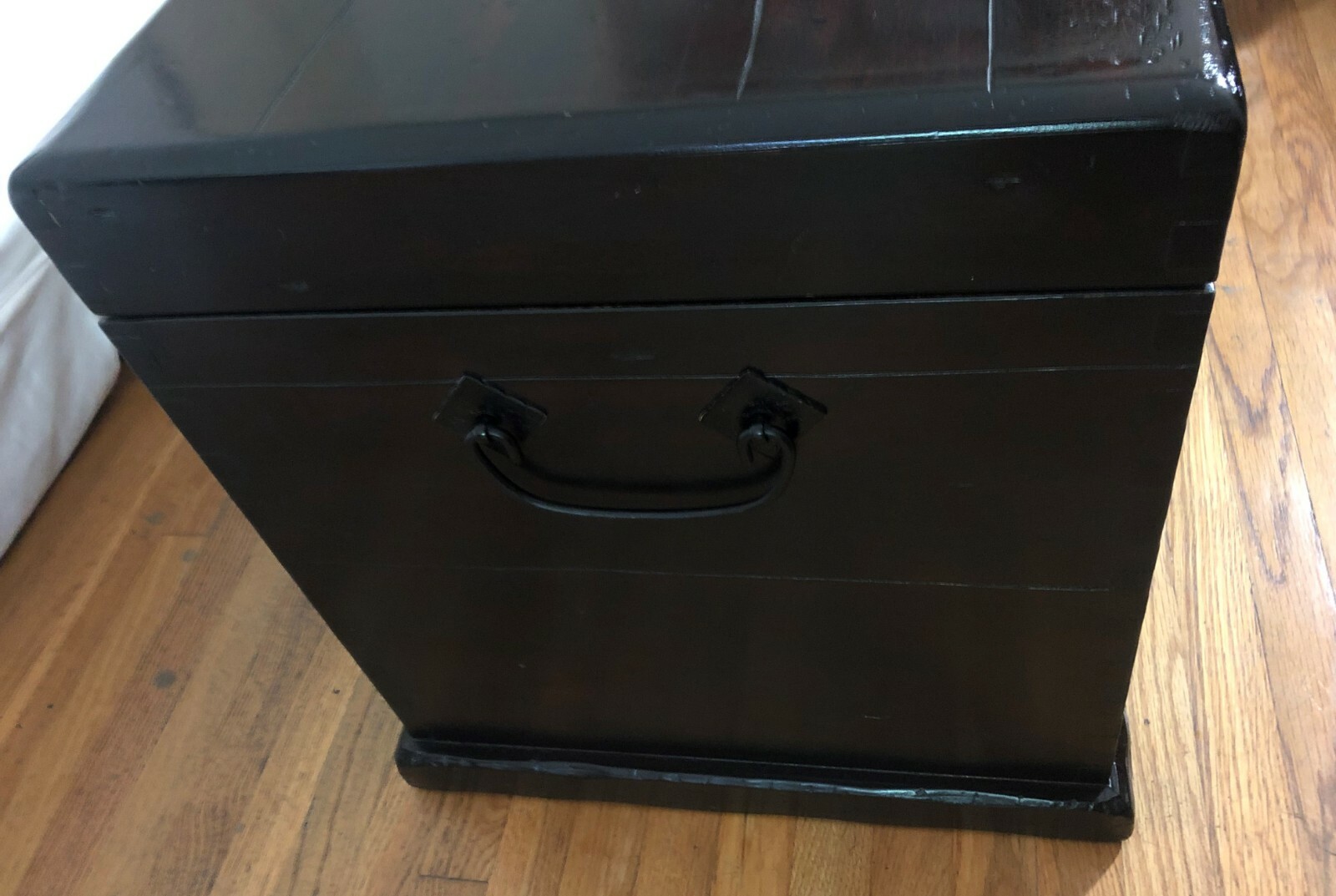 RARE! POTTERY BARN SOLID WOOD STEAMER COFFEE TABLE "EMMETT" TRUNK CHEST STORAGE