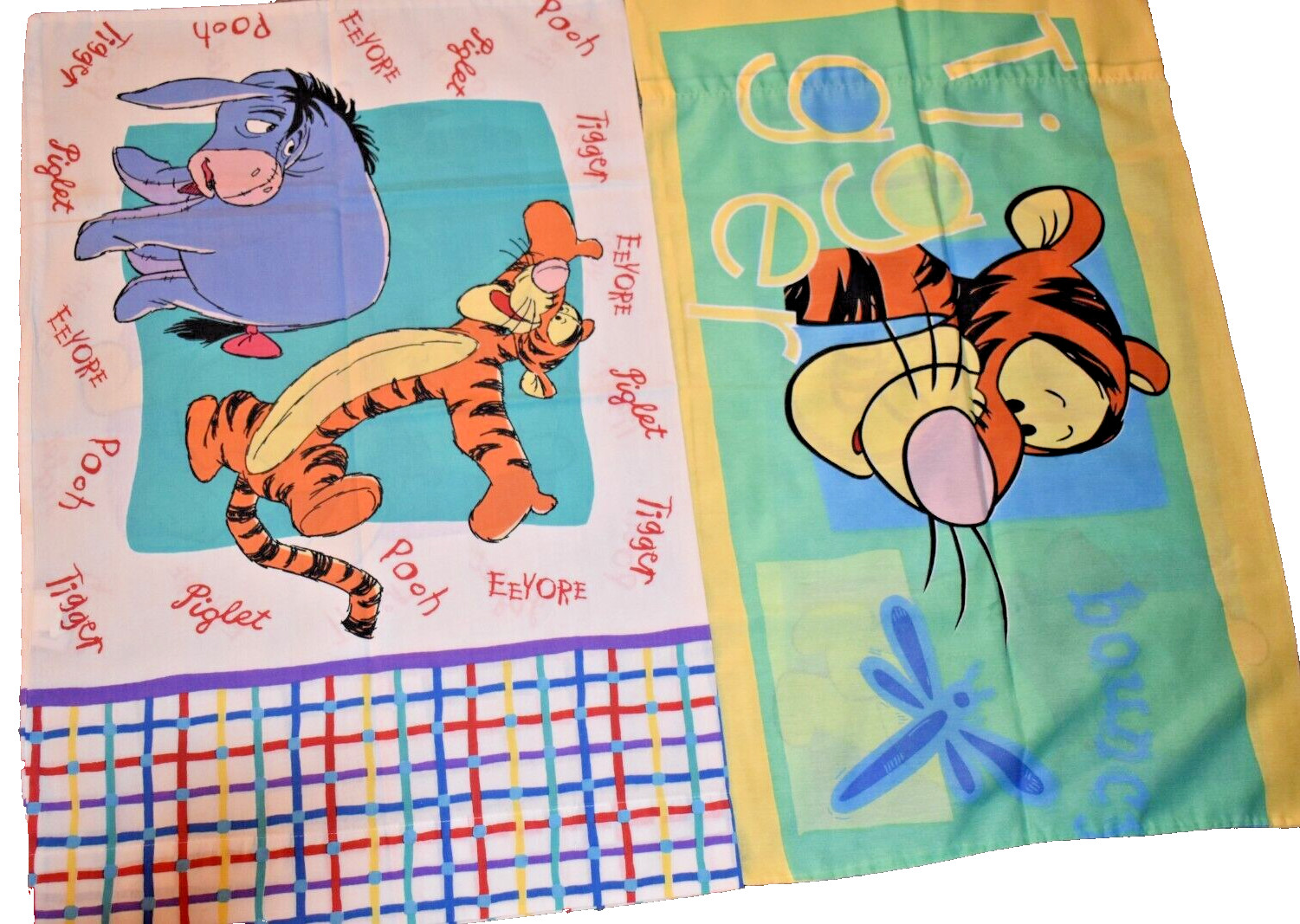 j9 !WOW! Set of 2 Vintage Disney WINNIE THE POOH Reversible Pillow Case Cases