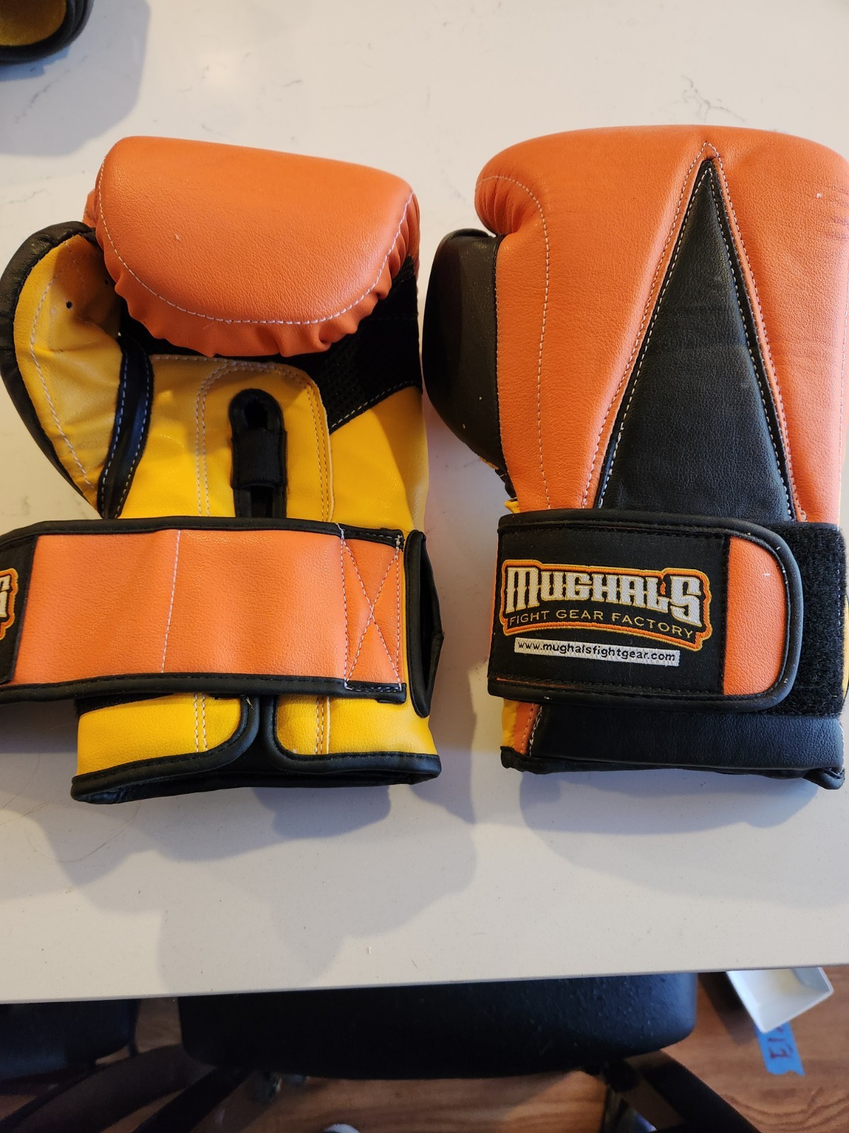 Mughals Bag Gloves 16oz
