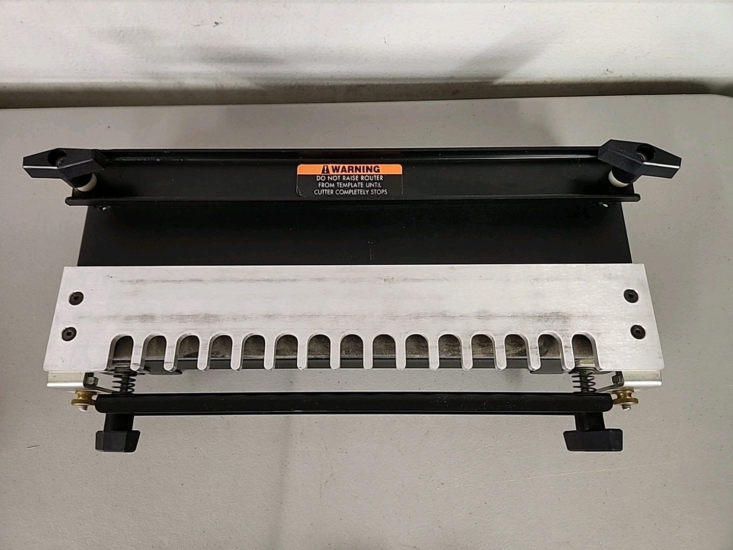 Porter Cable 4112 Dovetail Machine + 43640 Bit