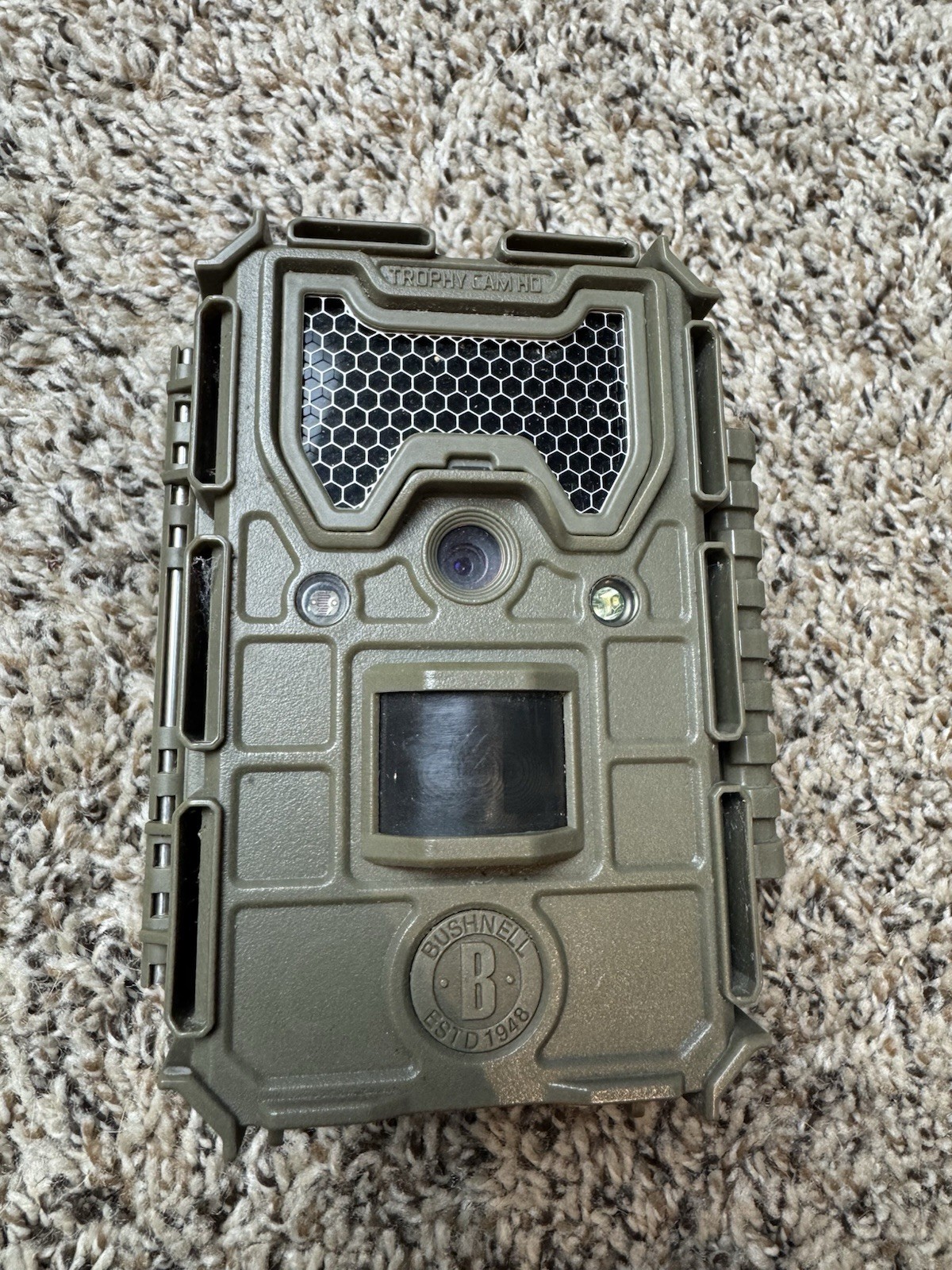 Bushnell Essential E3 Trail Camera 12MP Night Vision Waterproof 25m USB 119837