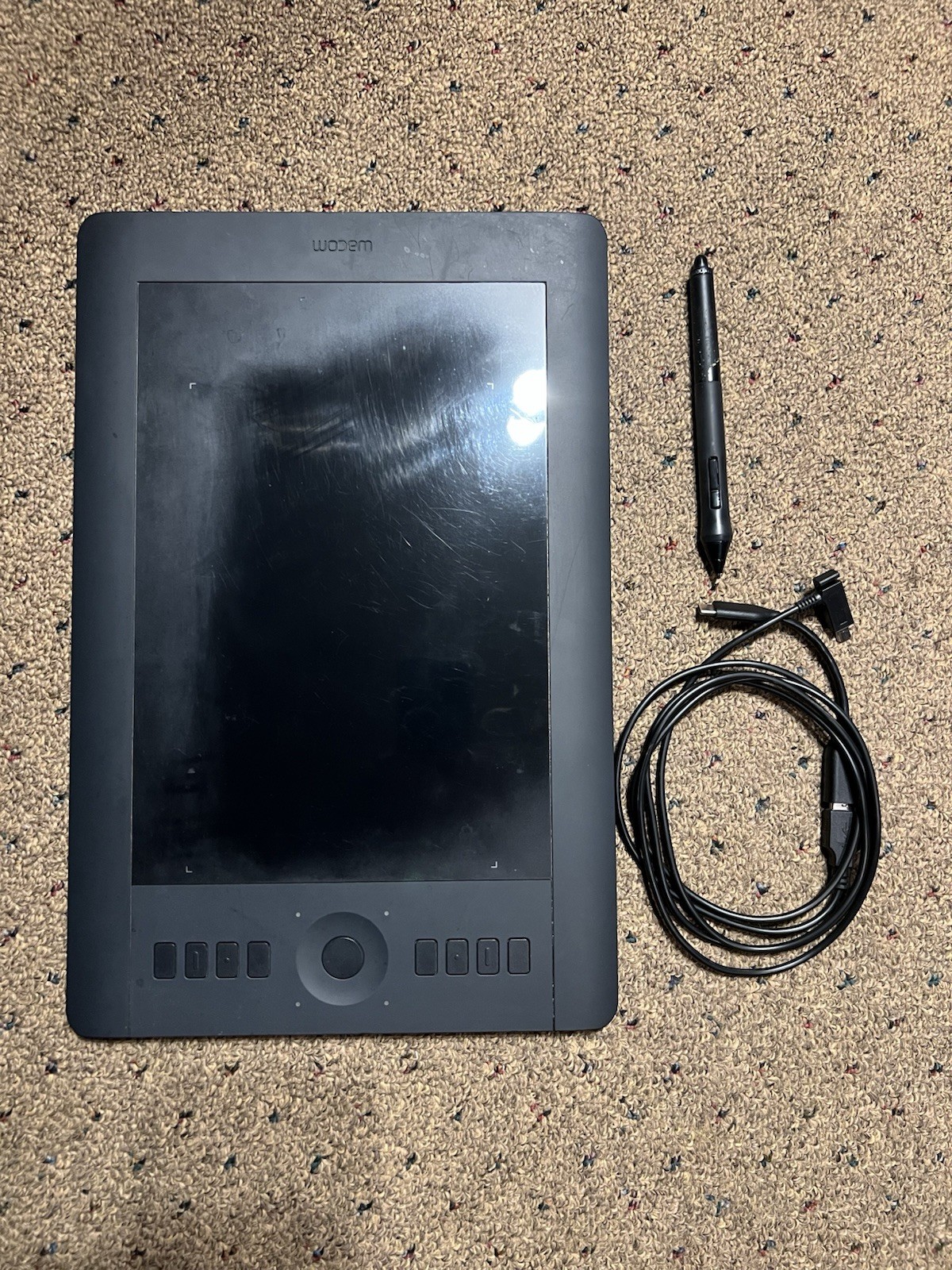 Wacom Intuos Pro PTH-651/K Medium Graphics Tablet Pen Used Good Condition