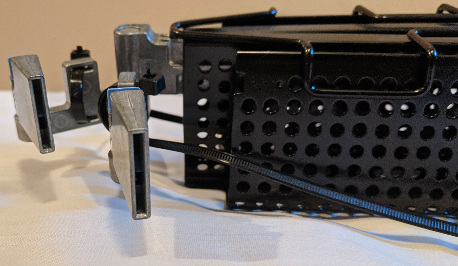 Dell 2U Cable Management Arm