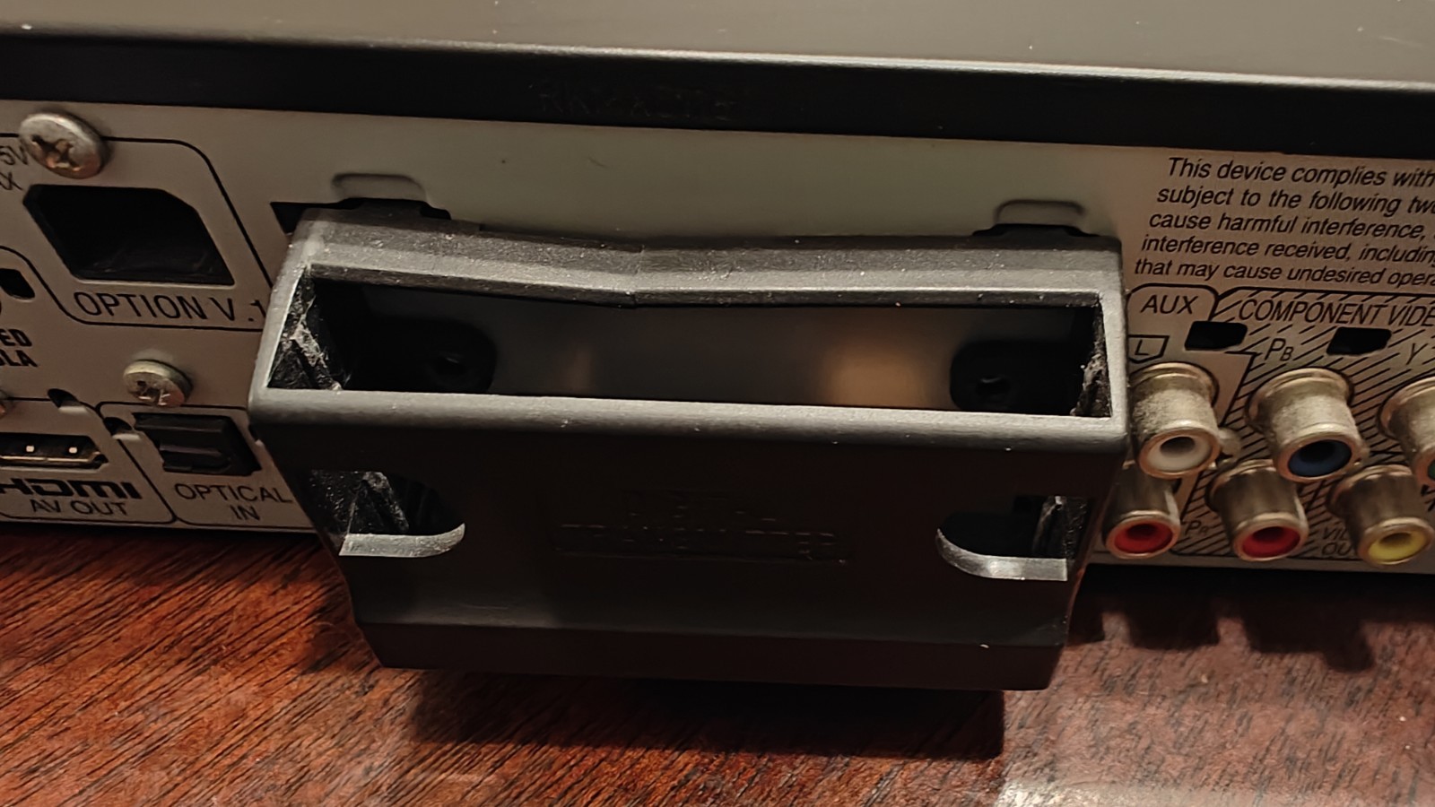 Panasonic SA-PT1050 5 Disk DVD Home Theater Receiver W/ Digital Transmitt/HDMI