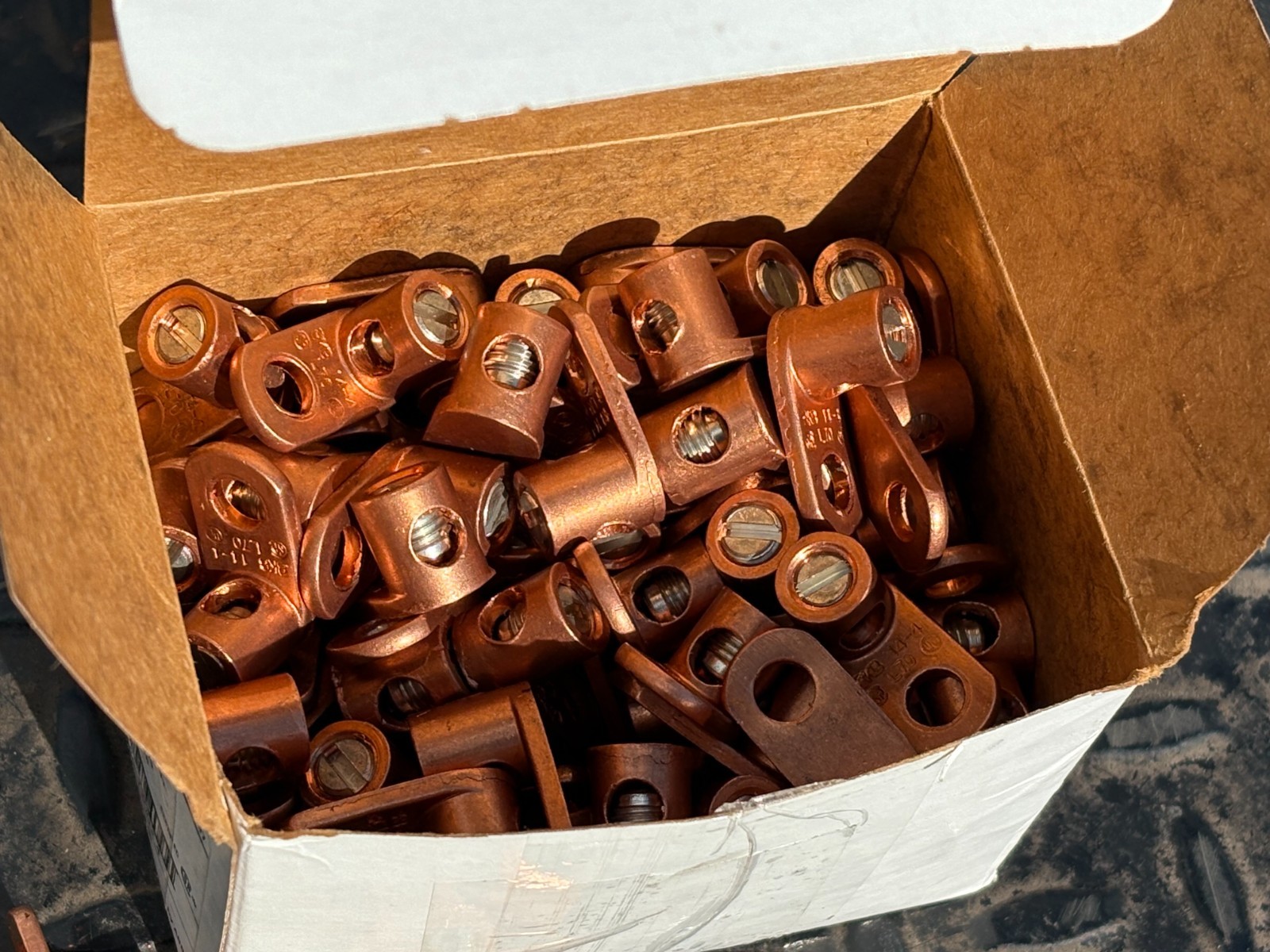 Lot of (10) Blackburn L70 Copper Terminal Lug Slot Head Screws 1-Hole Mount ^