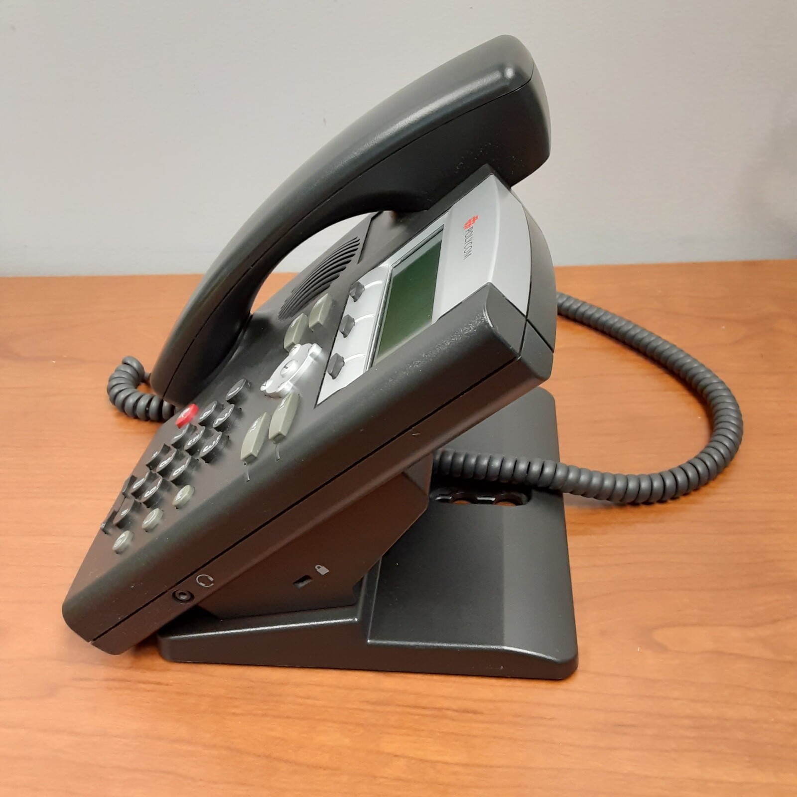 Polycom SoundPoint IP321 2201-12360-001 Includes Power Supply
