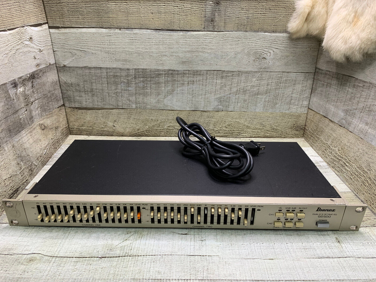 IBANEZ GE1500 VINTAGE RACK MOUNT 2 CHANNEL GRAPHIC EQUALIZER MISSING 2 SLIDERS