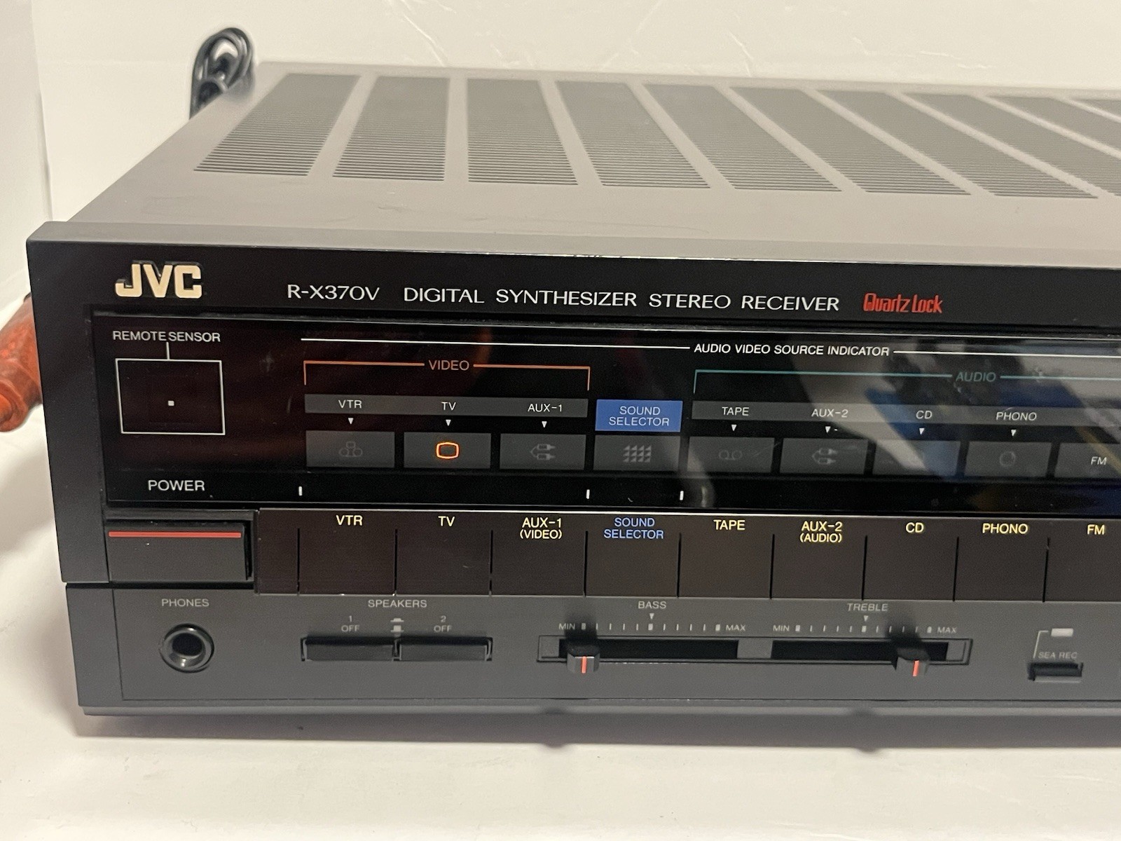 JVC R-X370V STEREO RECEIVER WITH REMOTE BUNDLE