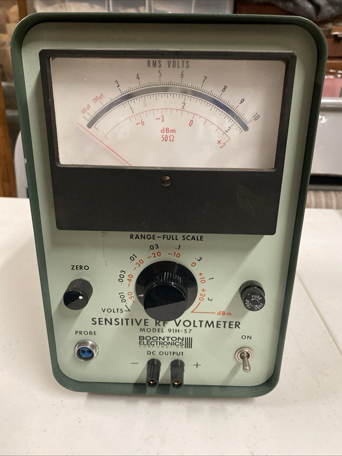 VTG Boonton Electronics Industrial Voltmeter Model 91 H SMorris Plains, NJ Works
