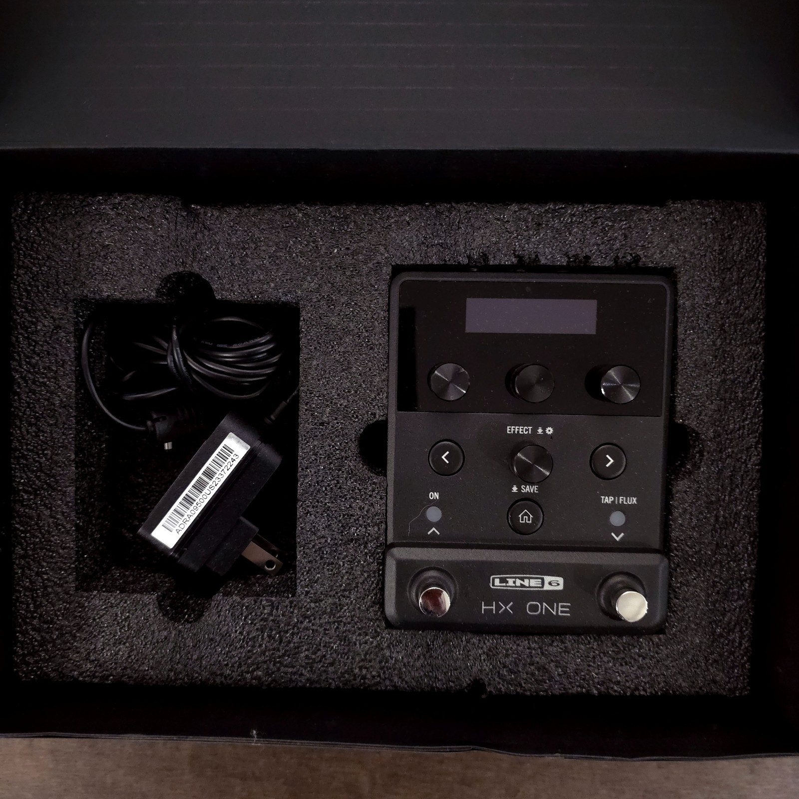 Line 6 HX One Stereo Guitar Effects Pedal Multi FX Processor Box Power Supply