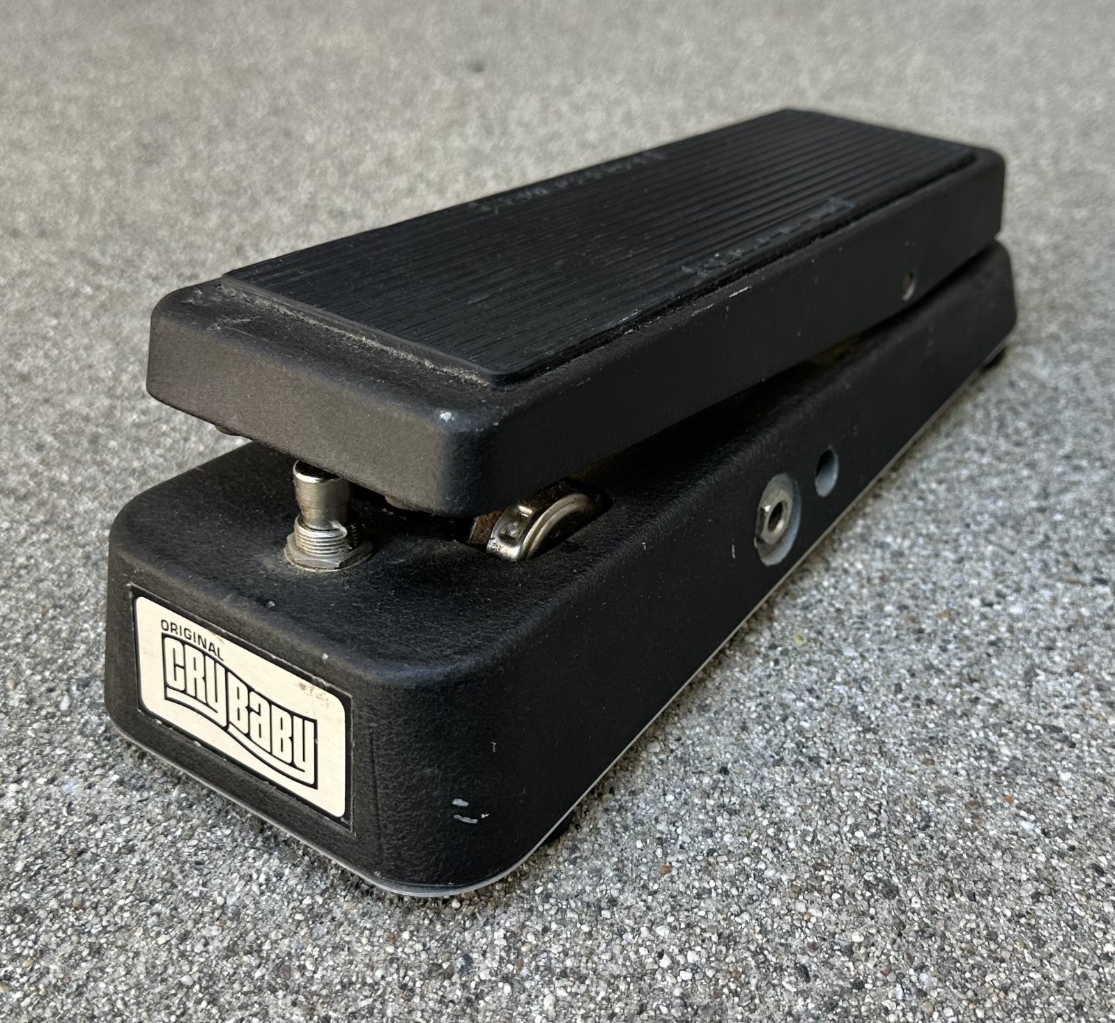 Jim Dunlop Cry Baby Standard Wah Guitar Pedal Model GCB95