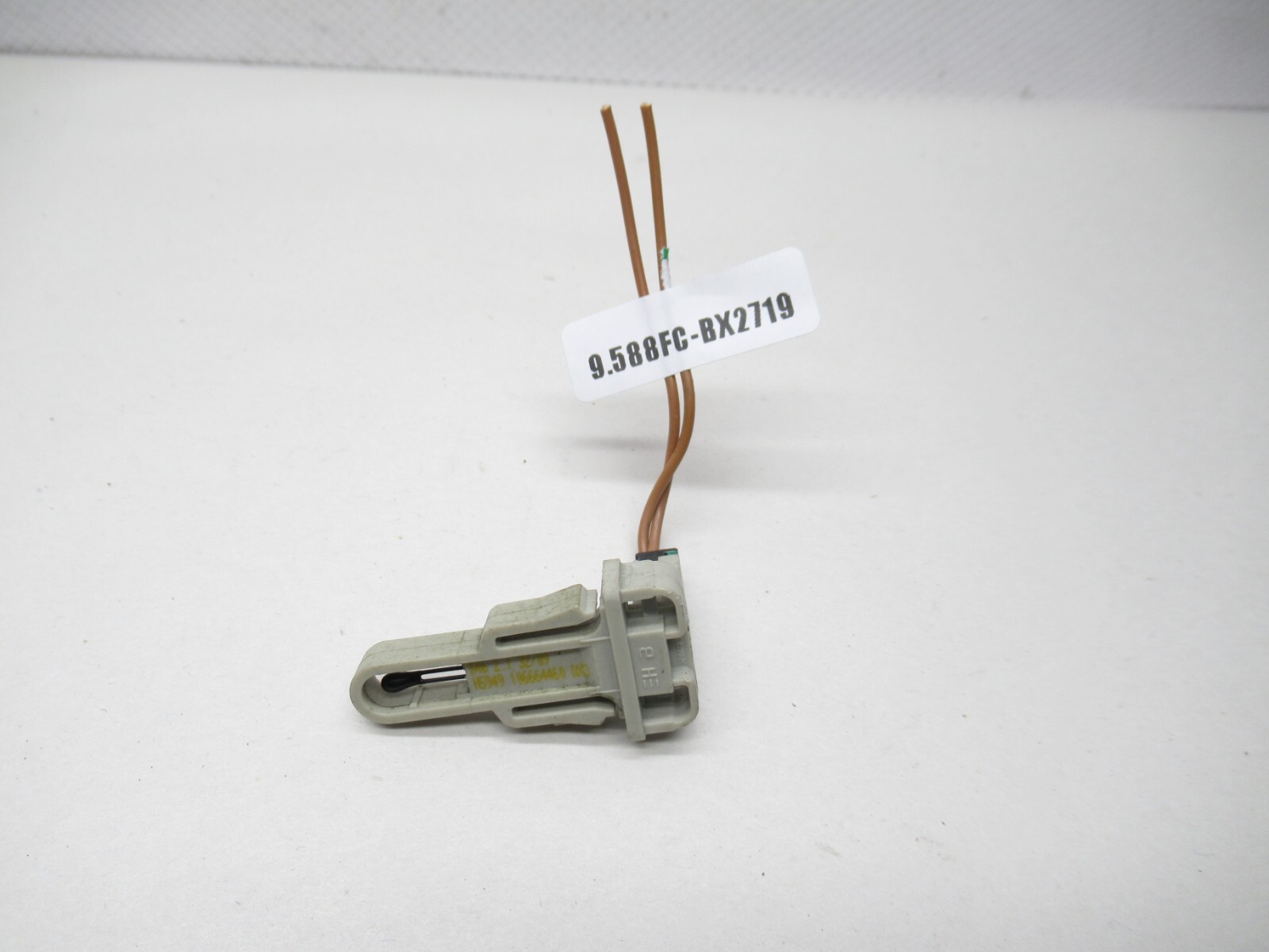 2010-2018 BMW 550i Air Temperature Sensor 64116920431 OEM