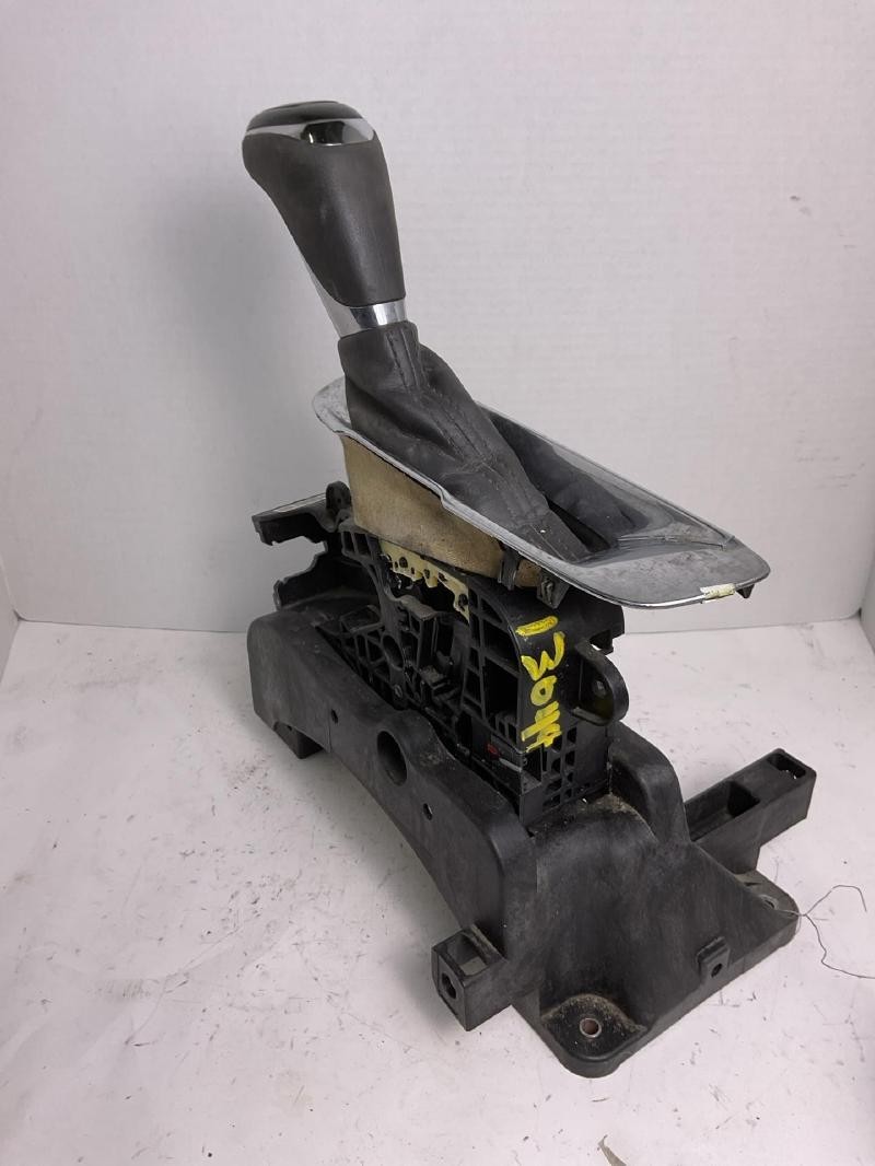 2016-2024 Chevy Malibu Automatic Floor Shifter Assembly OEM