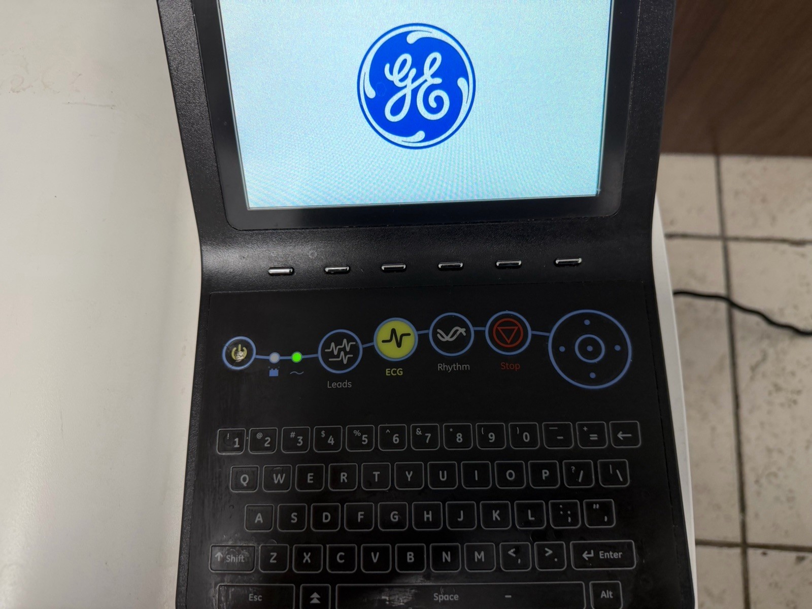 GE MAC 2000 Resting ECG System