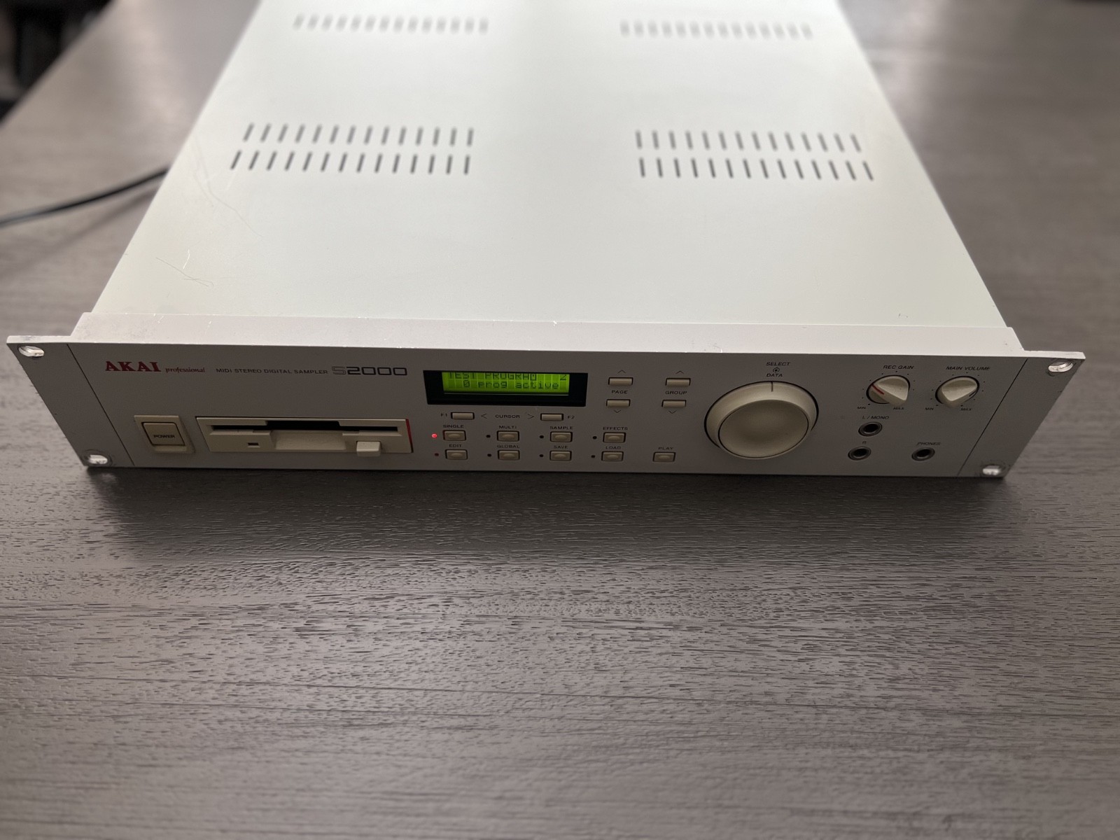 Akai S2000 MIDI Stereo Digital Sampler 1995