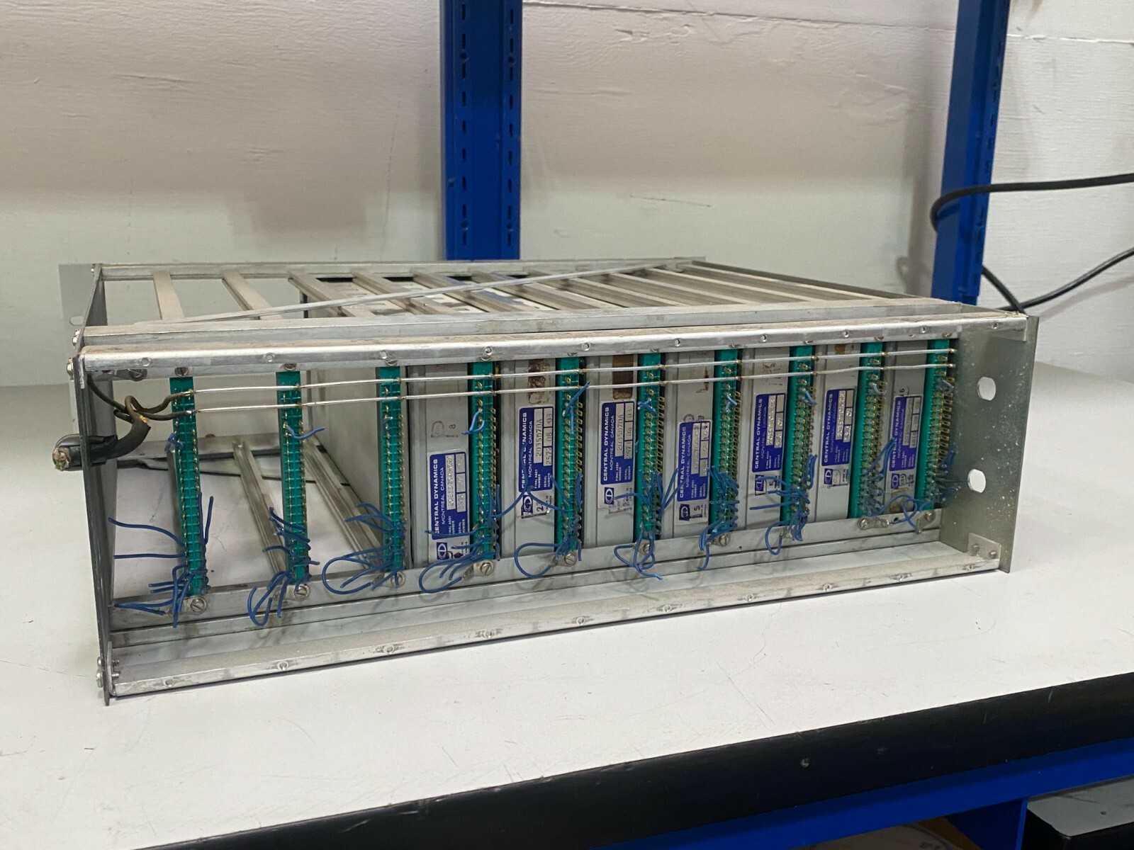 Central Dynamics VDA Tray 02 Backplane with 7 Each Video DA VA2035-3 Modules