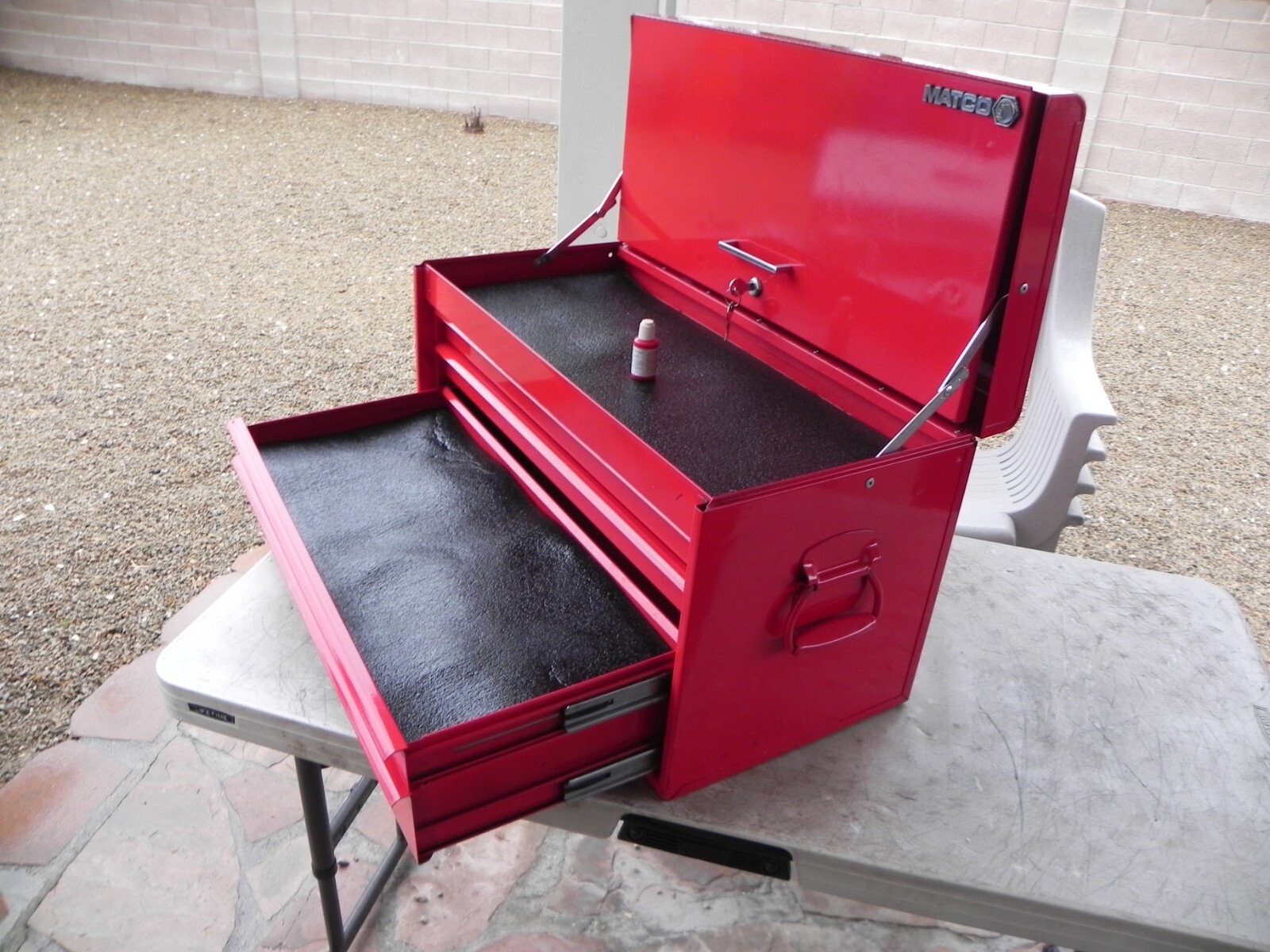 Matco Tools 4 Drawer Heavy Duty Flip Top Chest Fire Red 2 Keys (Super Rare)