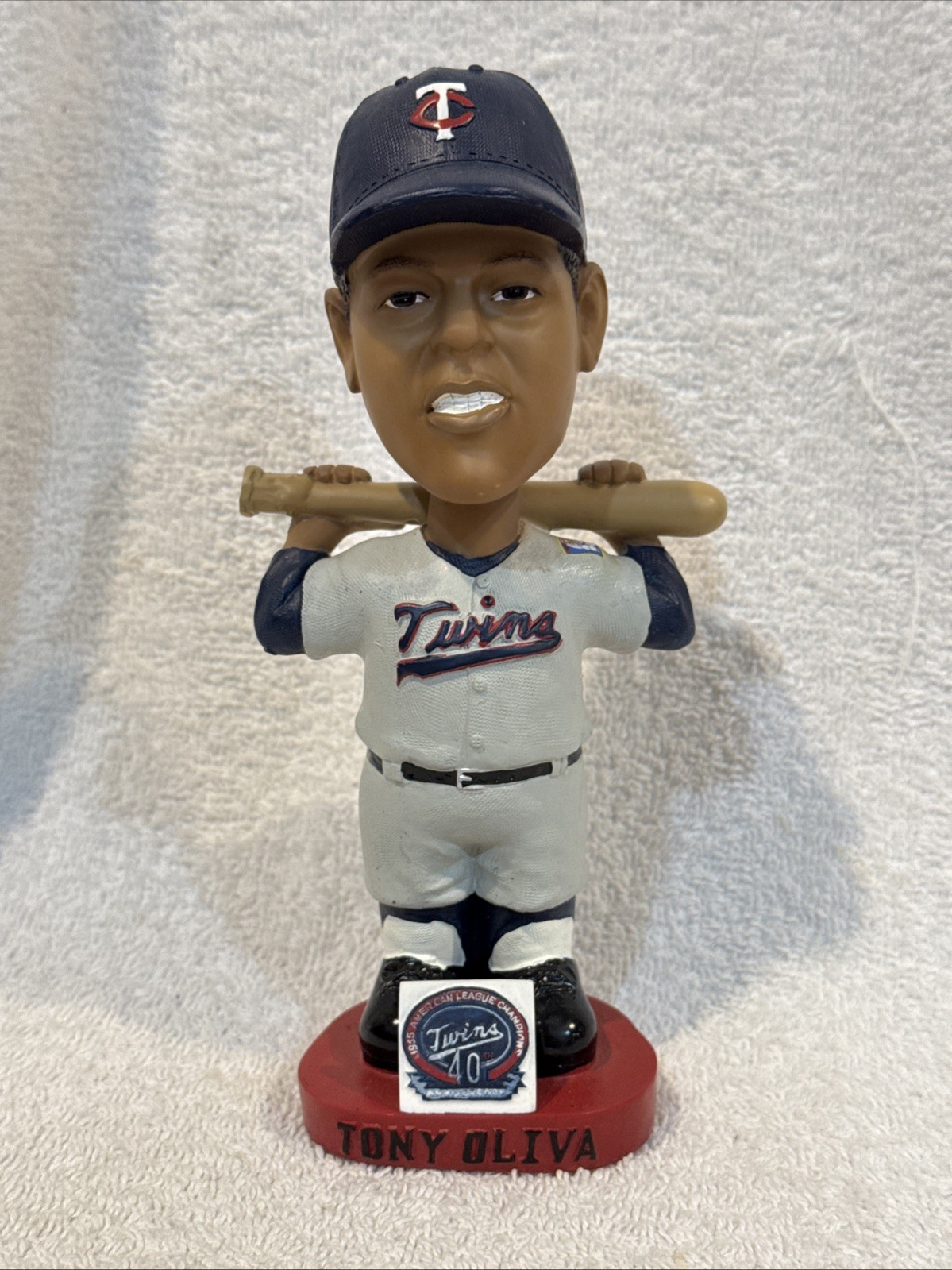 RARE 2006 Tony Oliva SEASON TICKET 1965 40th Ann Bobblehead Minnesota Twins NICE