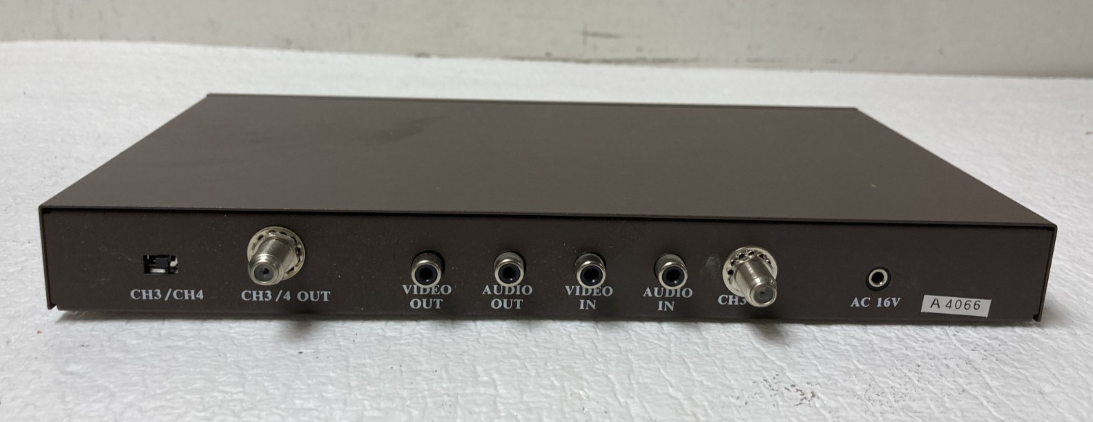 API CC-1101 Closed Caption Decoder No Power Supply