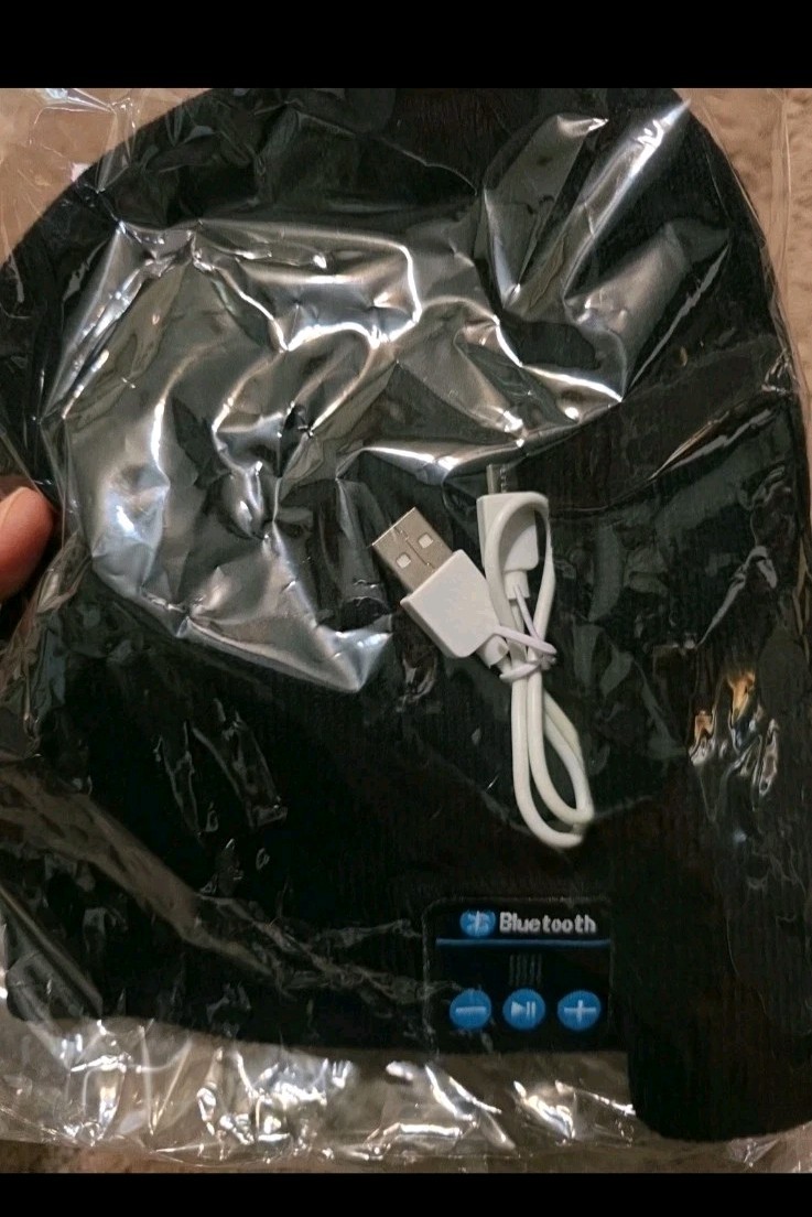 Bluetooth Beanie/Hat USB