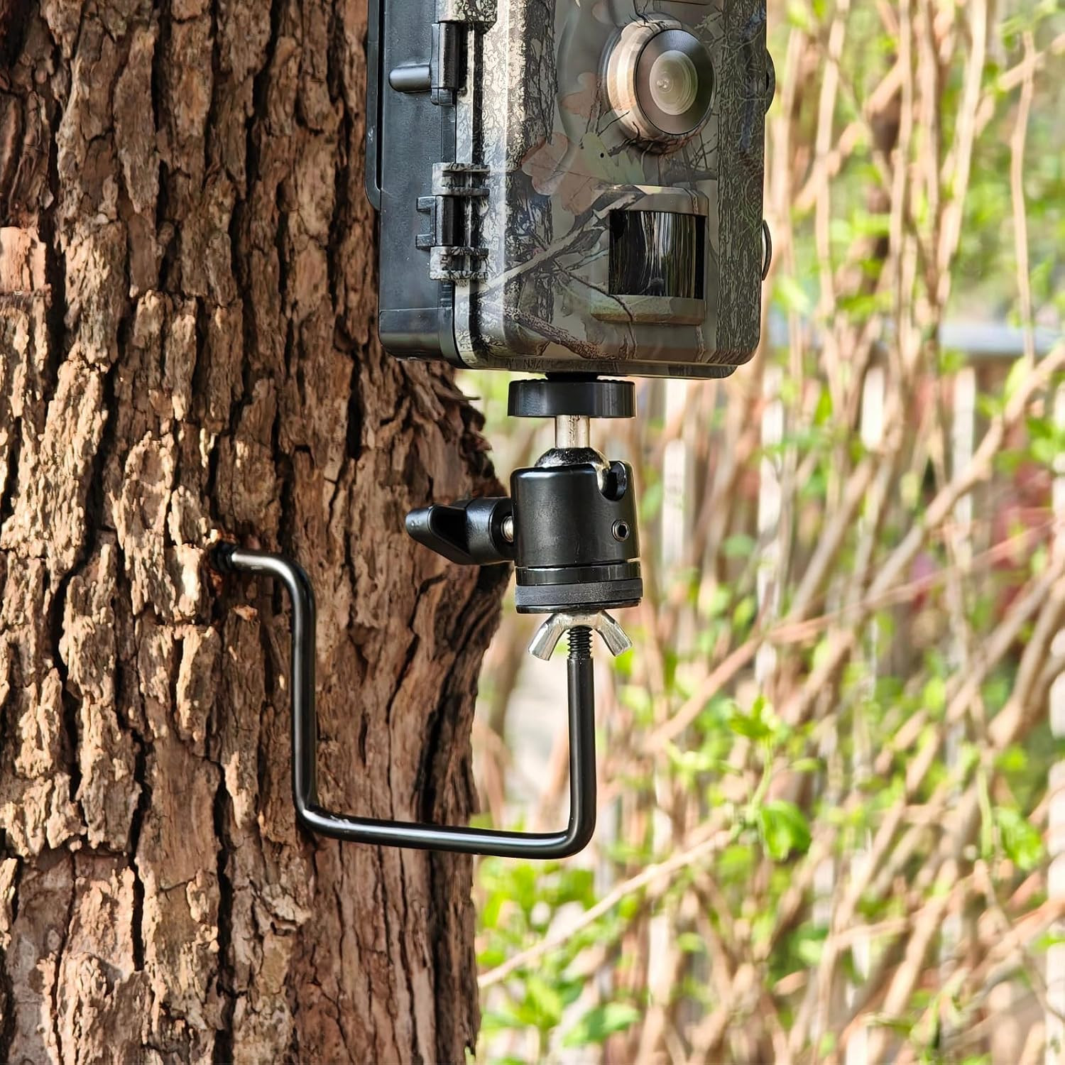 Trail Camera Tree Mount, 4 Pack Tracking Bracket, Tree 1/4" X 20 Screw，360° Rota