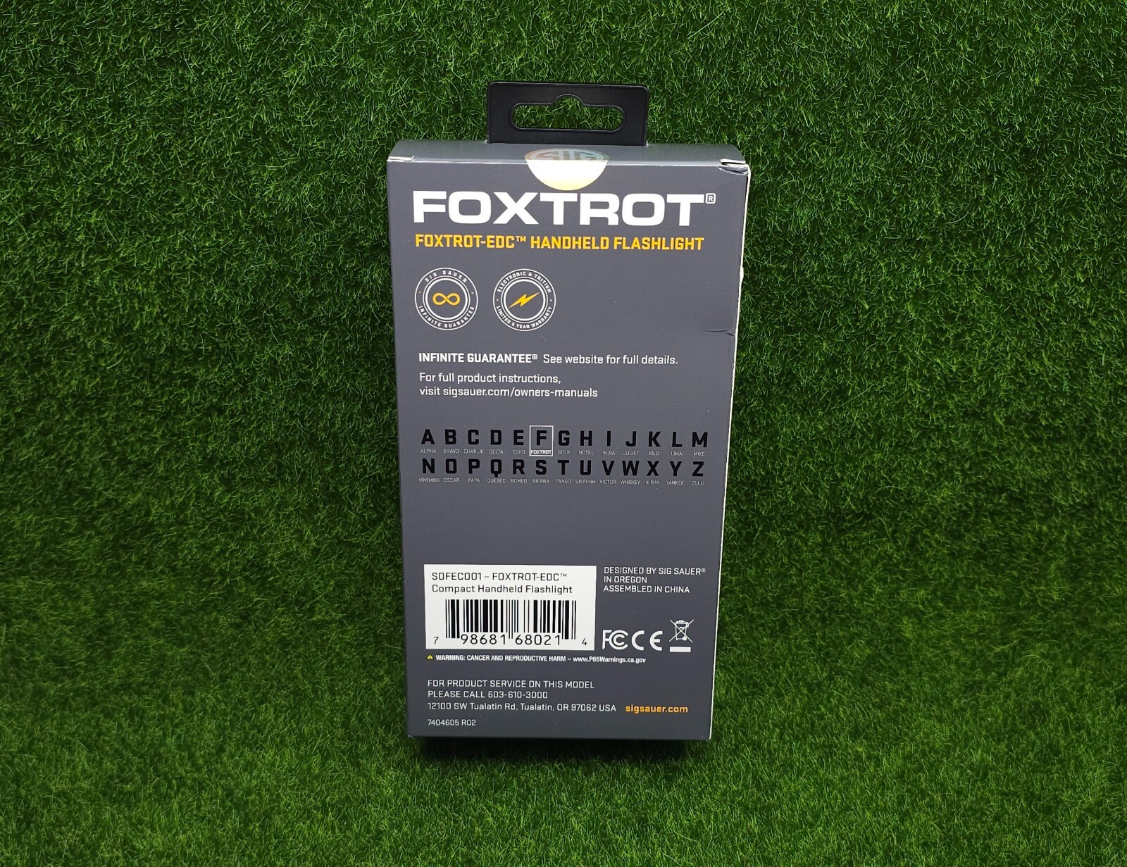 Sig Sauer FOXTROT-EDC 1350 Lumen Compact Handheld Tactical Flashlight - SOFEC001