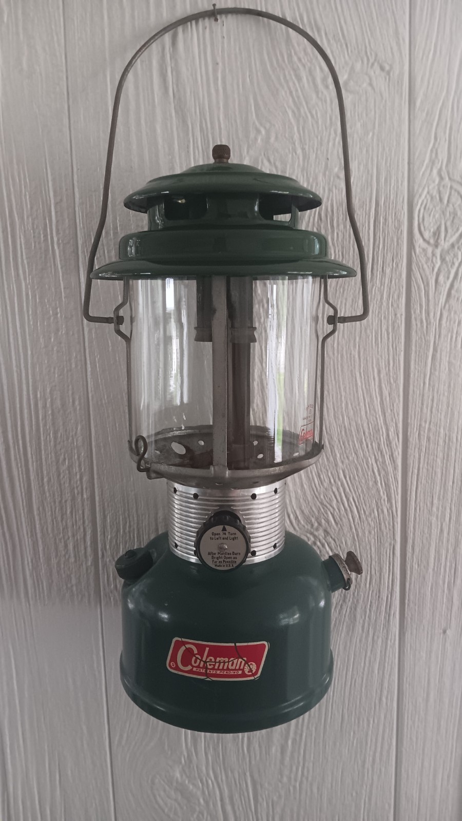 1970 Coleman Latern ( Green Model 220 F)