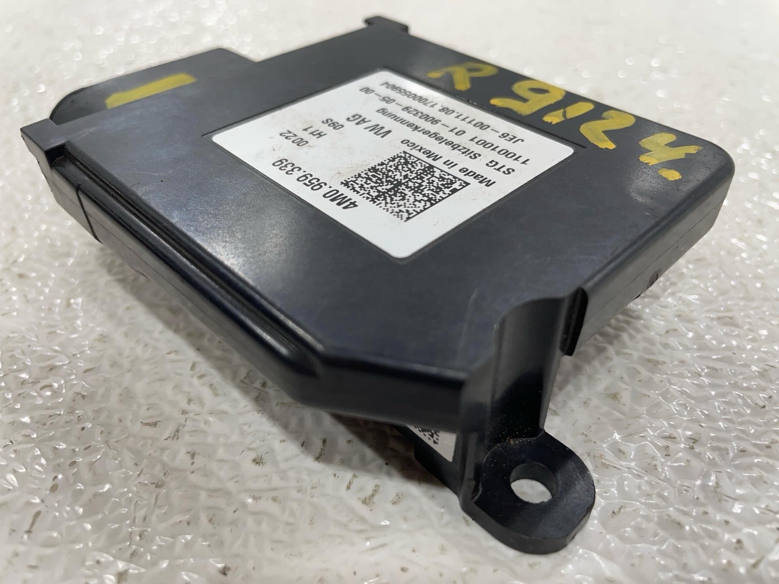 Fits 2017 - 2020 AUDI A4 Front RH Right Seat Occupant Detection Module OEM