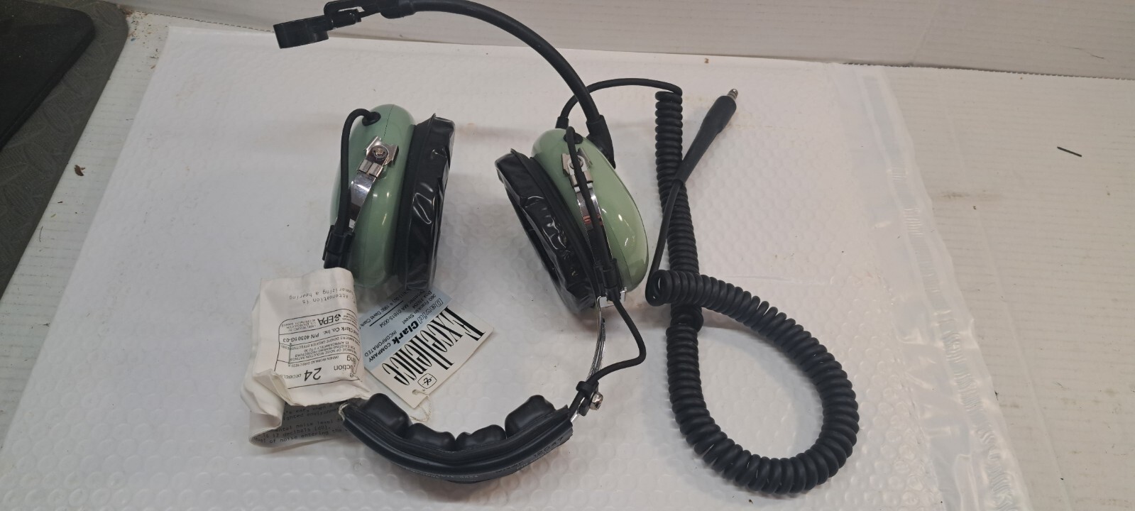 David Clark Headset Communication With Boom Mounted Microphone 40301G-03 NEW NB