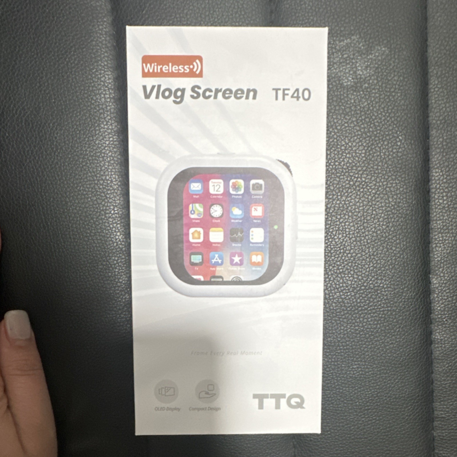 TTQ Wireless Vlog Screen TF40 Ivory OLED Compact for iPhone 15 Android