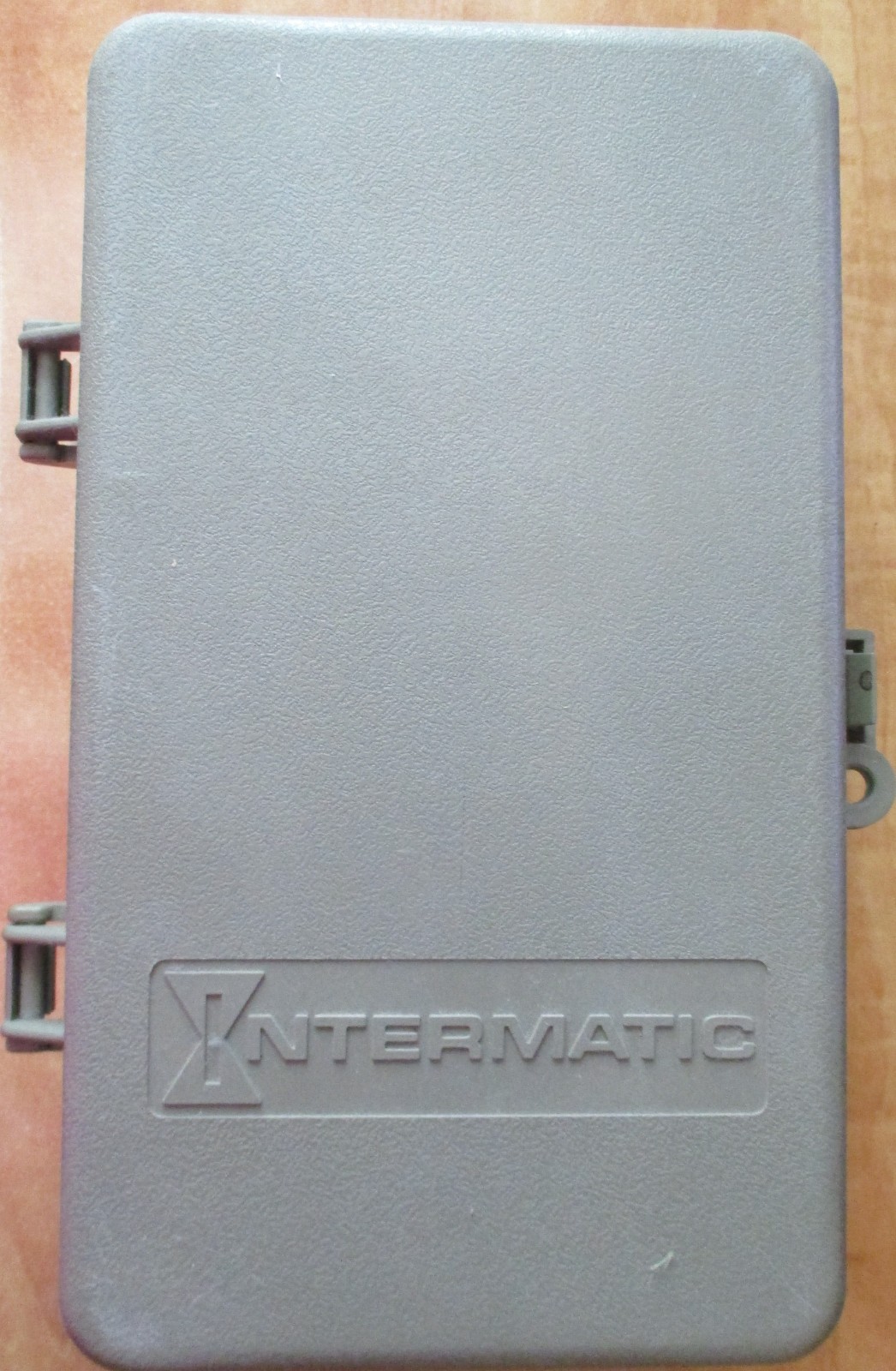 Intermatic indoor outdoor irrigation sprinkler timer model T8805P101C Works