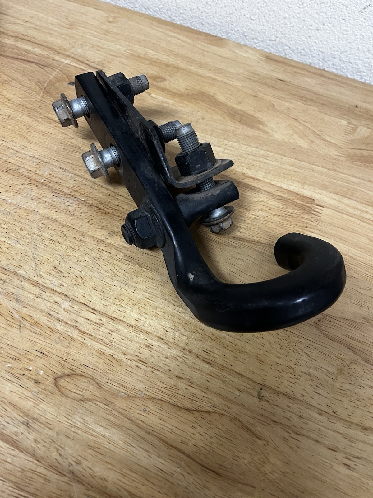 REAR Bumper Tow Recovery Hook OEM 2009-17 Wrangler JK  4680647AA w/Hardware
