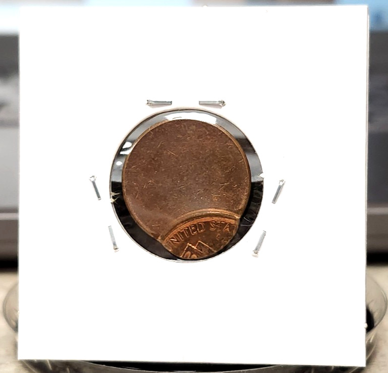 No Date Copper Memorial Cent - %90 Off Center Strike - UNC