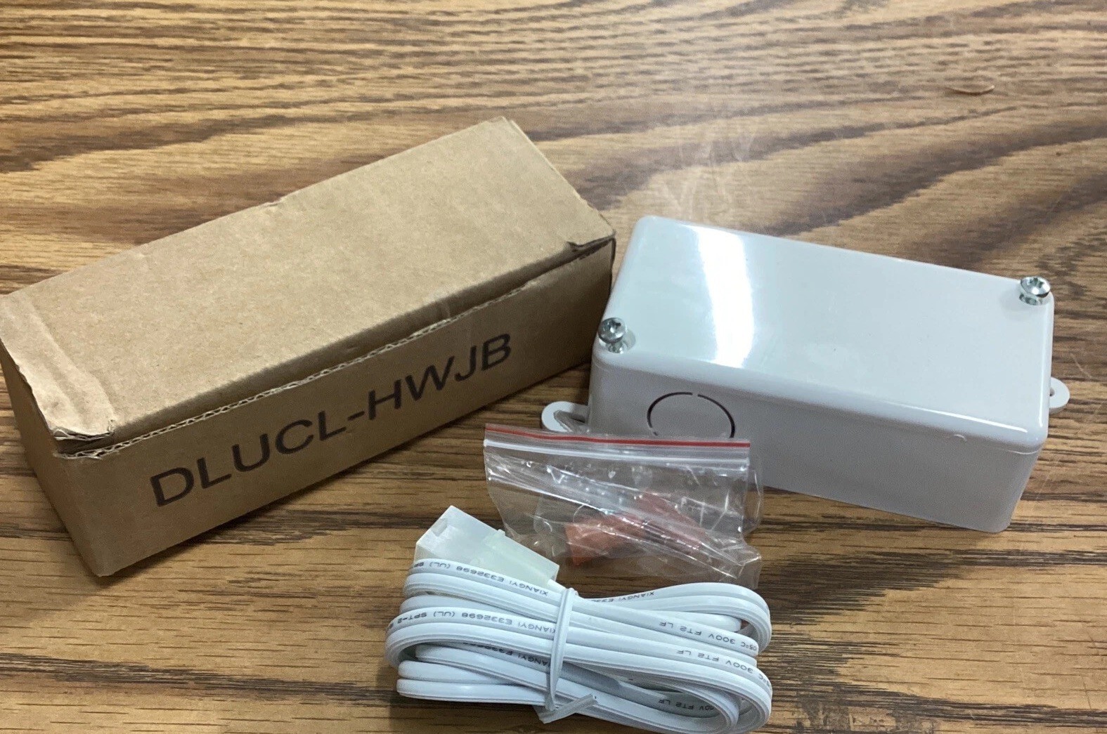 DLUCL-HWJB Polymeric Outlet Box 250V 10A