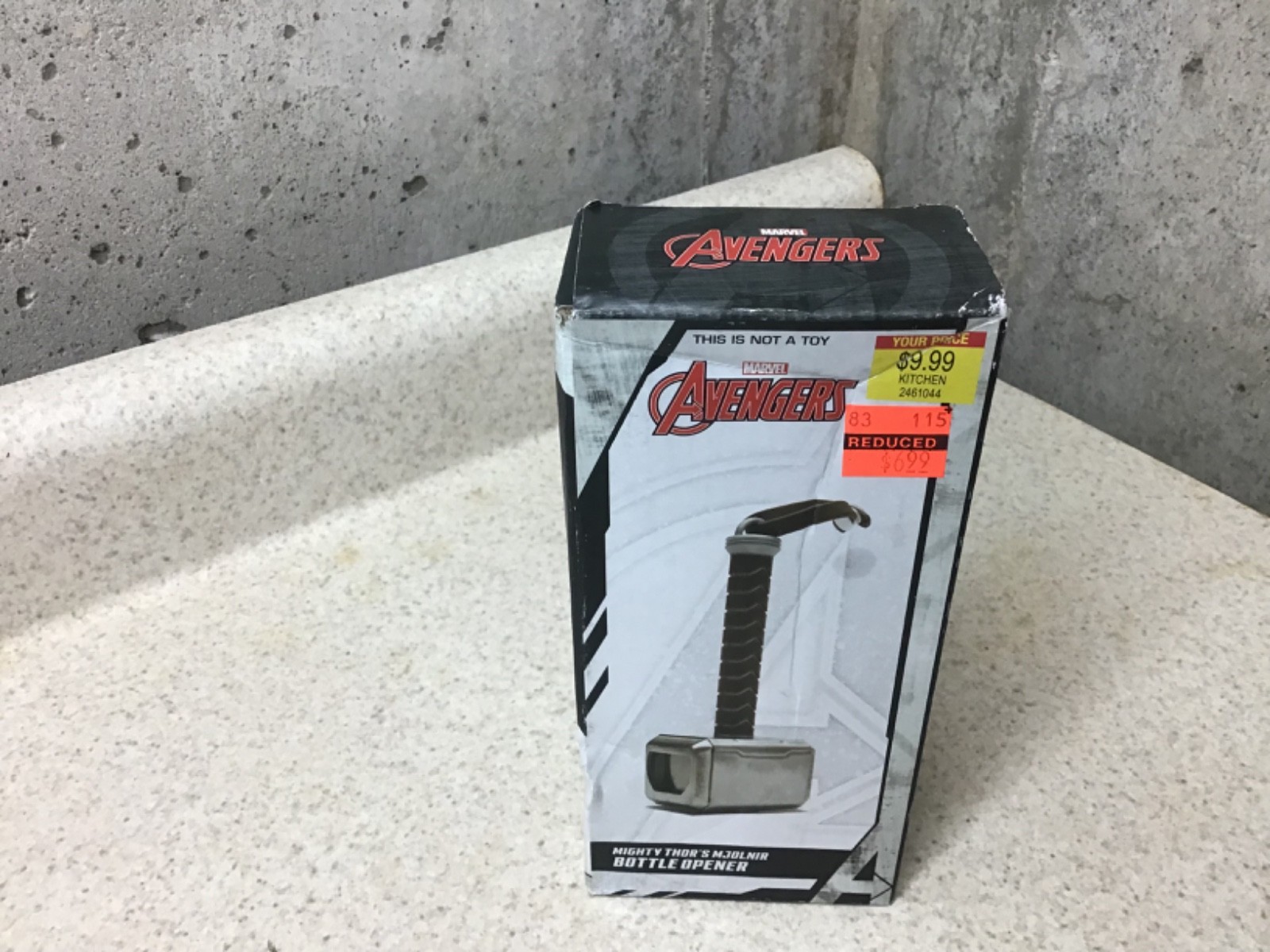 NEW IN BOX MIGHTY THOR’S MARVEL AVENGERS HAMMER MJOLNIR BOTTLE OPENER