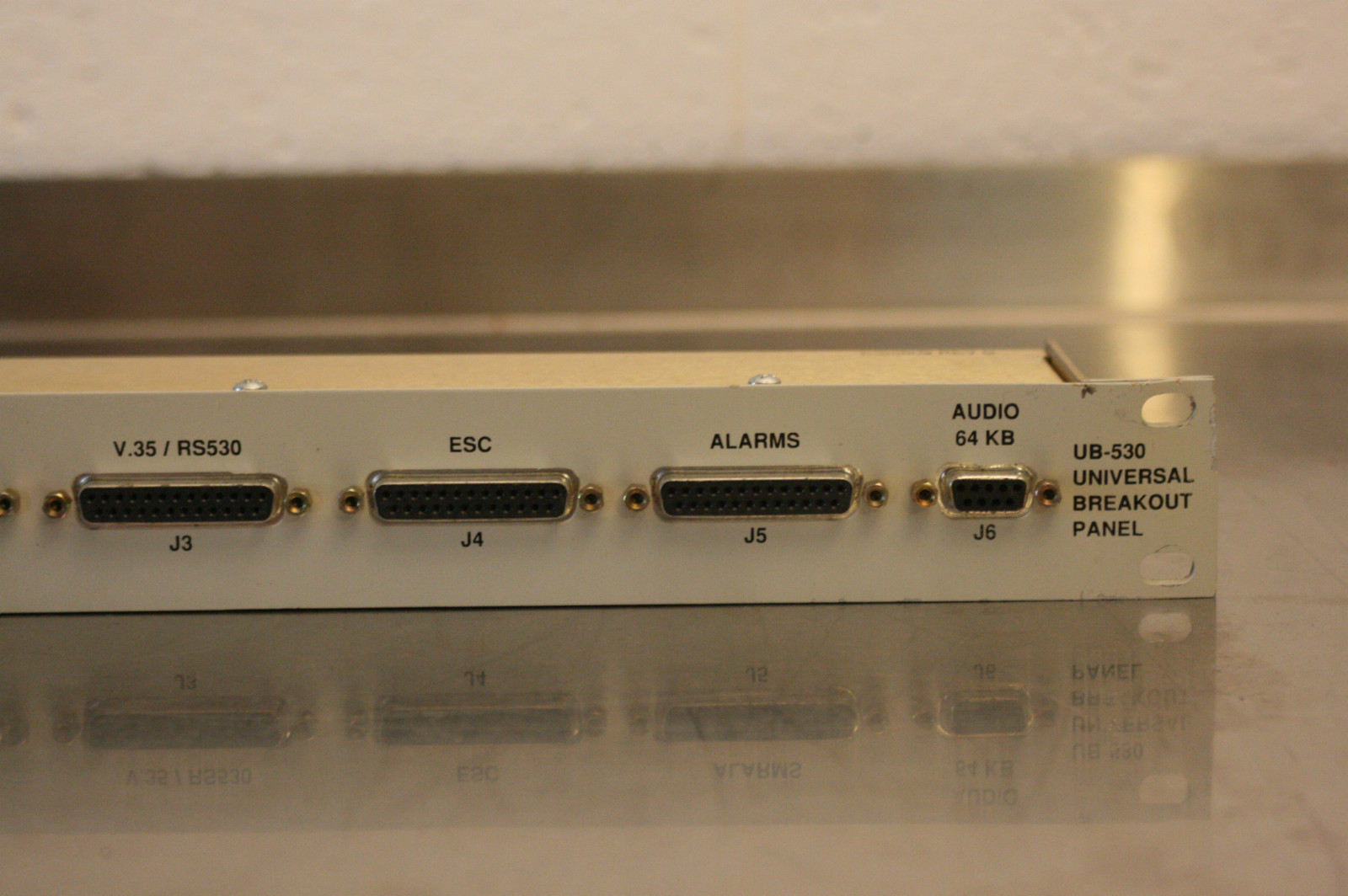 COMTECH EF DATA SATELLITE UB-530 UNIVERSAL BREAKOUT PANEL