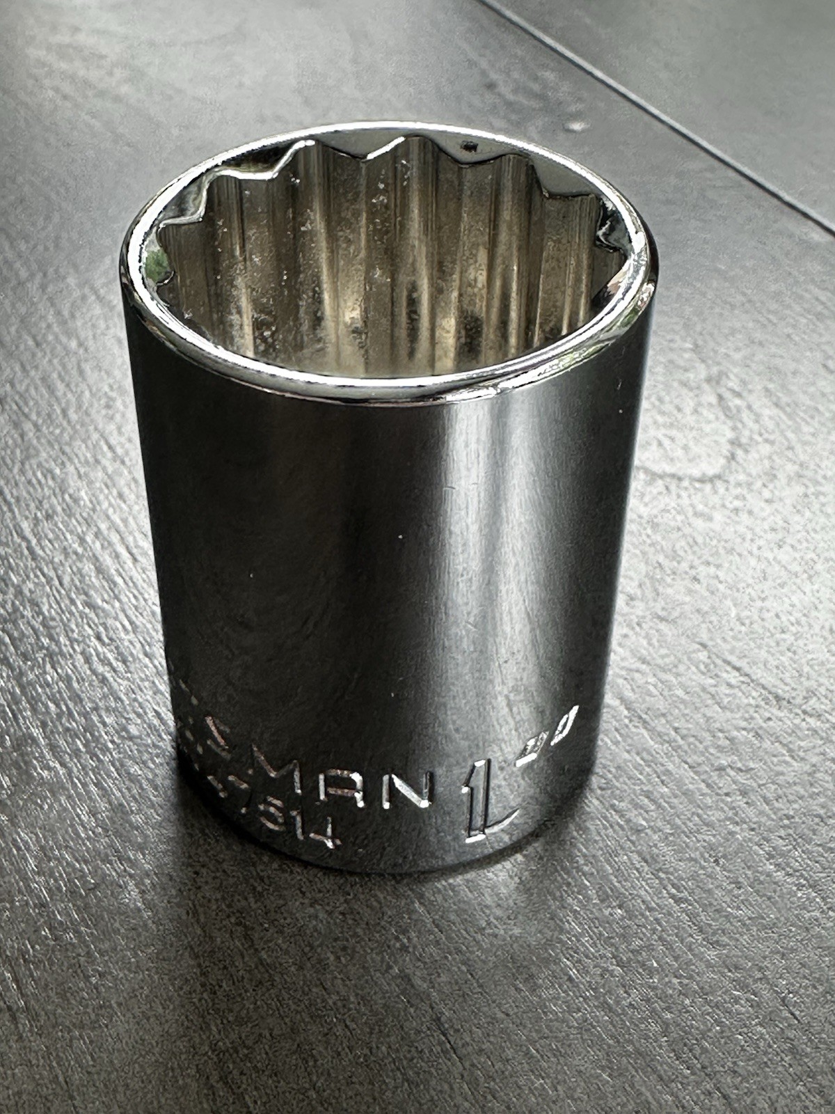 Craftsman 1 inch Chrome Socket 12 Point Standard.  CMMT 47514. 0517