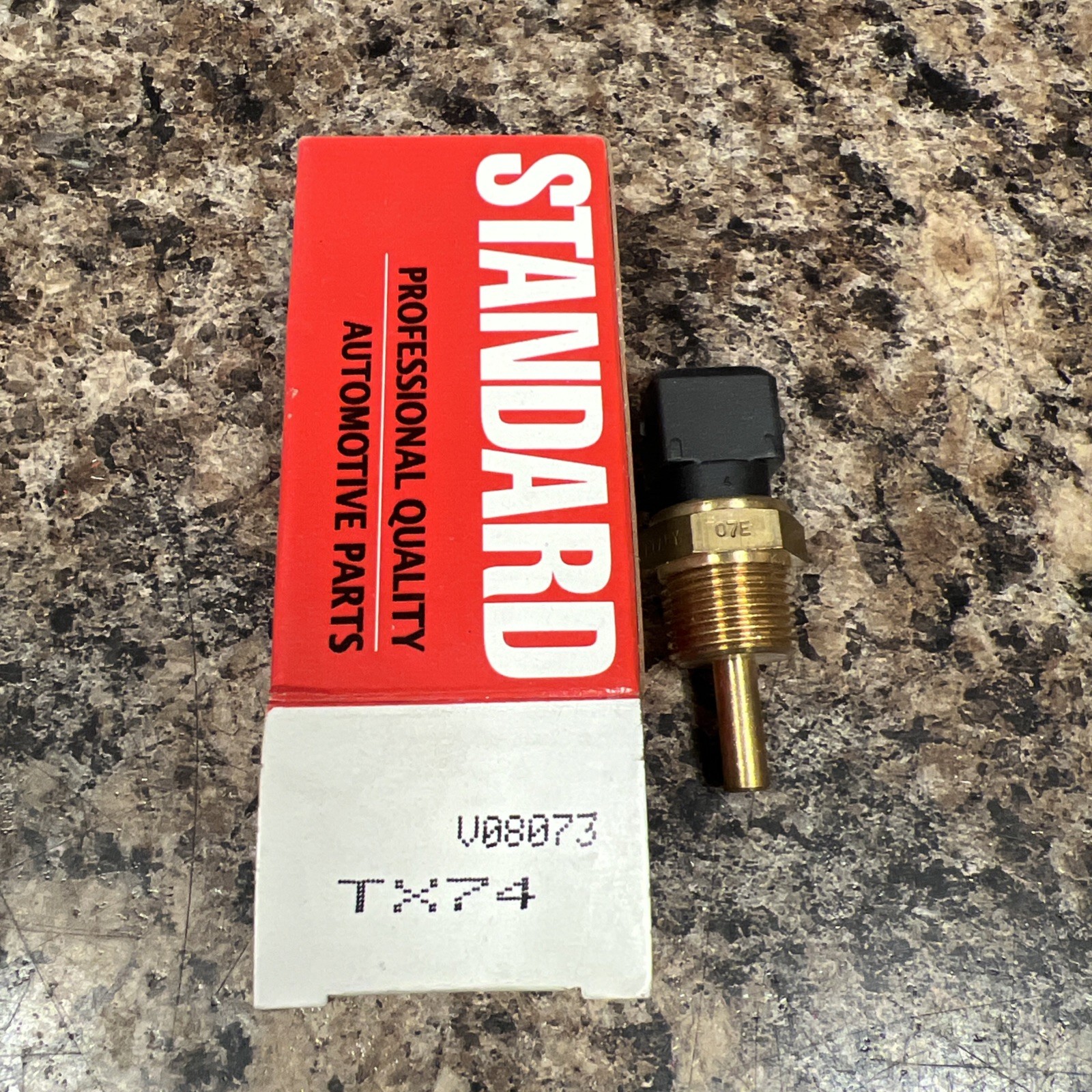 Standard TX74 Engine Coolant Temperature Sensor!  Free Shipping!