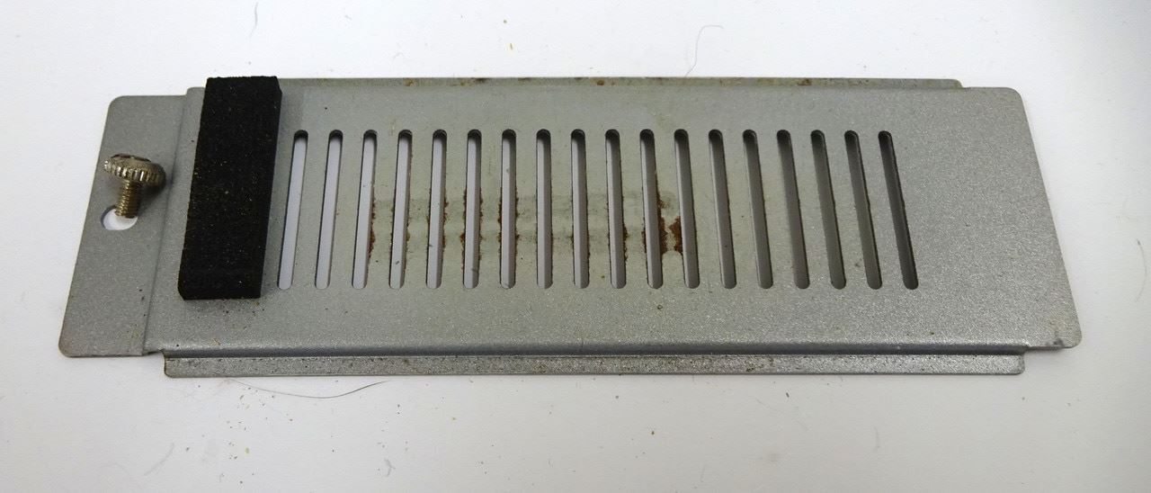 Yamaha Motif ES6/7/8 Expansion Bay Cover with Screw