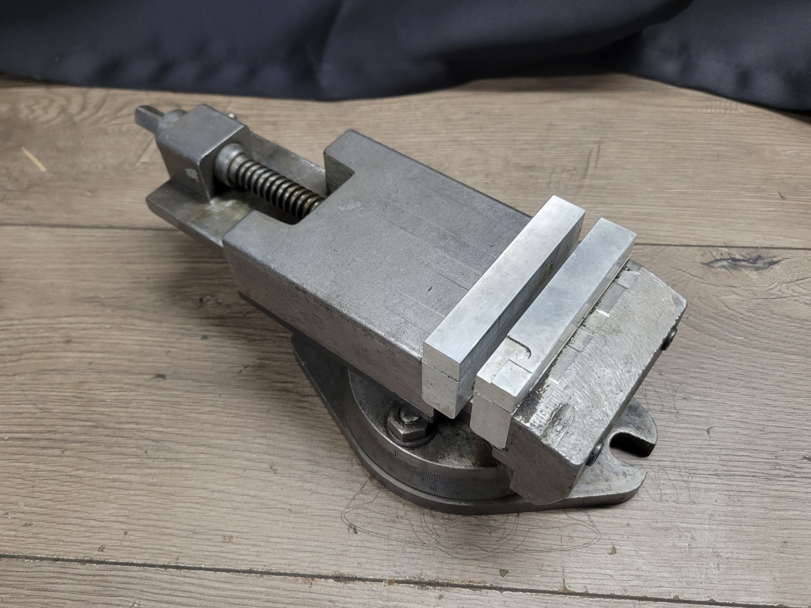 ACIERA SWISS TILTING SWIVEL MILLING VISE 3 1/2" F2 F3 F1
