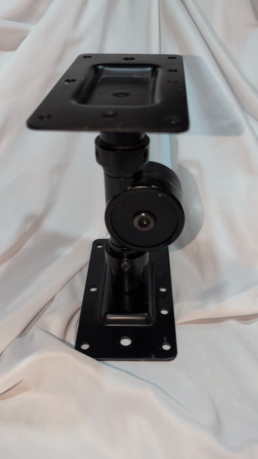 Yamaha BWS50-190 Single Ceiling Mount Bracket Black For Msp7 Studio